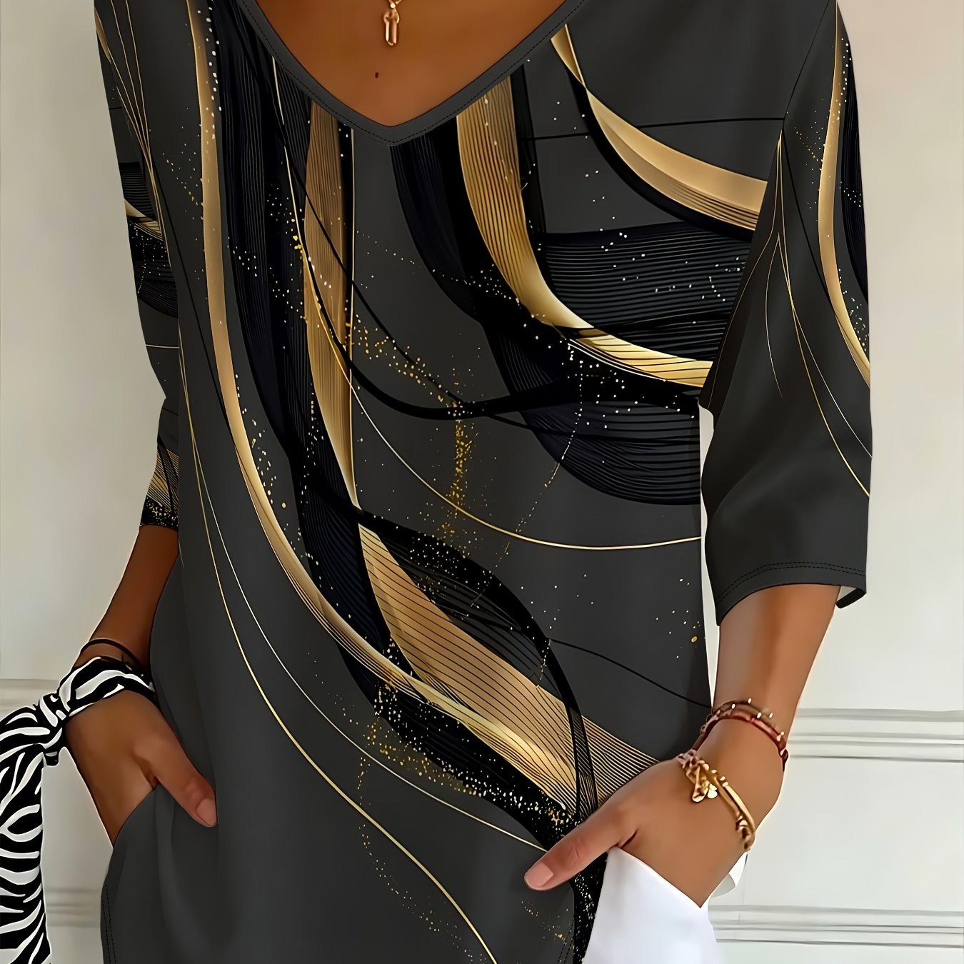 TEMU Black And Golden Striped Loose-, Women's V-neck Three-quarter Sleeve Designer T-shirt, Summer Casual Versatile Style