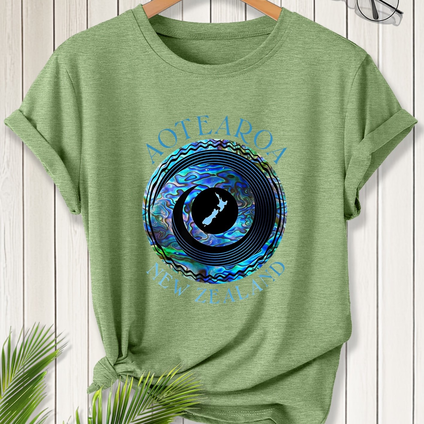 TEMU New Zealand Abalone Shell Totem Print Short-sleeved Distressed Retro Round Neck T-shirt Fresh Style Loose Top 2026 Spring And Summer Elegant