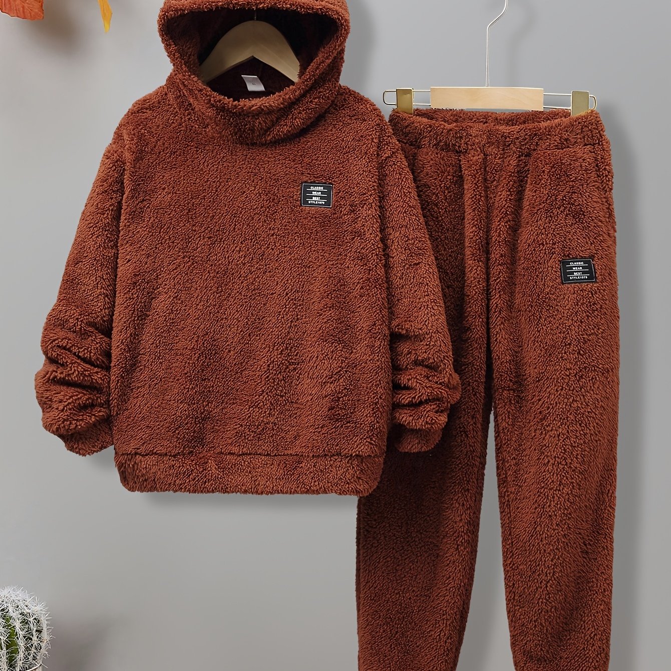 Image of Boys' Winter Warm Cute Bear Long-sleeve Top + Outdoor Tied-leg Pants Casual Two-piece Set For Medium To Large Toddlers, Perfect For Outdoor, Autumn Essentials,christmas,halloween