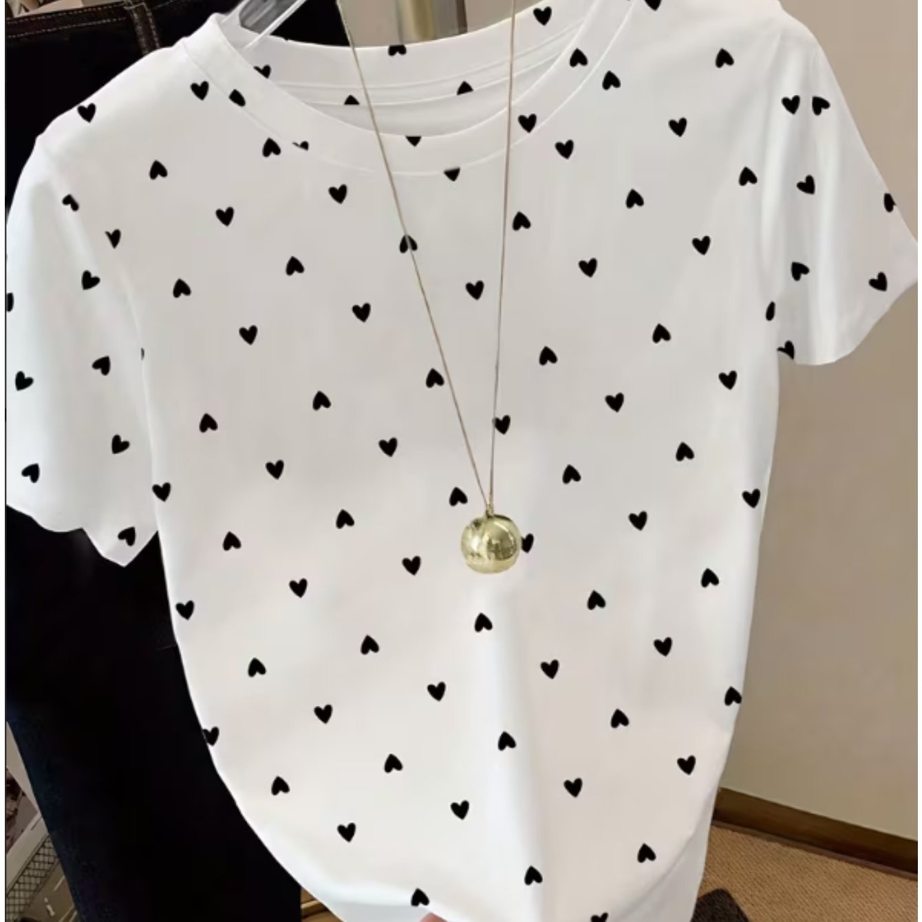 TEMU Summer White T-shirt With Delicate Heart Print, Slim Fit, -friendly Fabric, Versatile Tee For Commuting & Casual Office Wear