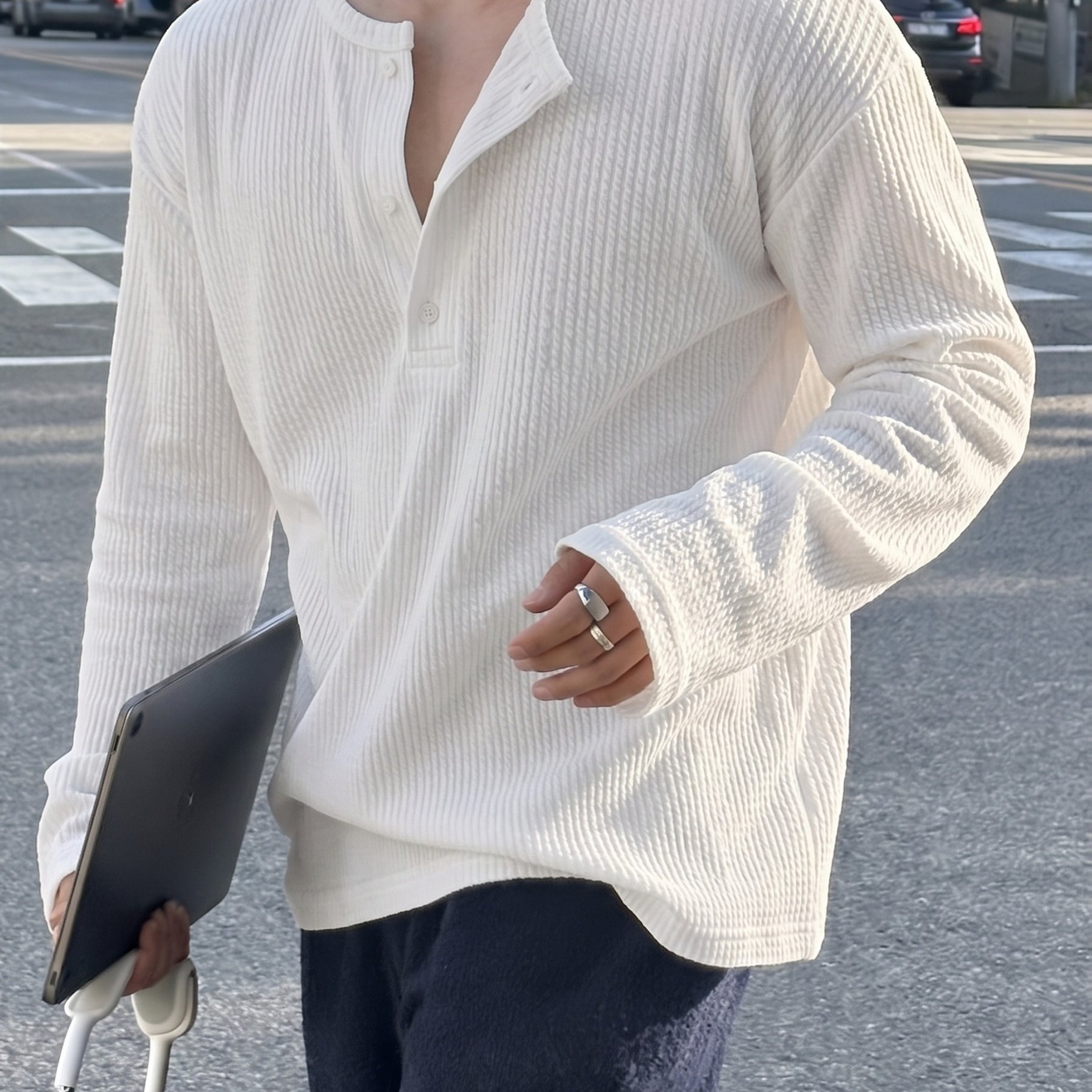 TEMU Vertical Stripe Textured Henley Collar Long Sleeve Men's Autumn Casual Loose Premium T-shirt, Minimalist Solid Color Men's Casual Oversize