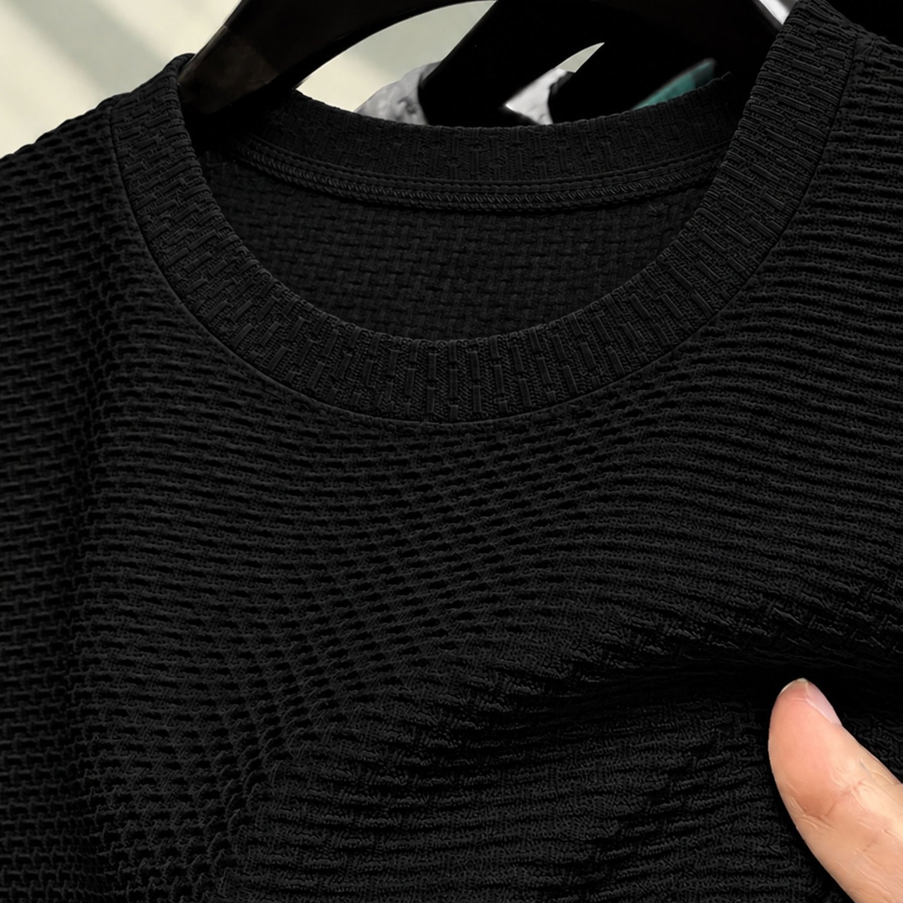 TEMU [obm] Men's Summer Casual Solid Jacquard Quick-dry Round Neck Short Sleeve T-shirt, Moisture-wicking And Breathable, Comfortable For Sports,
