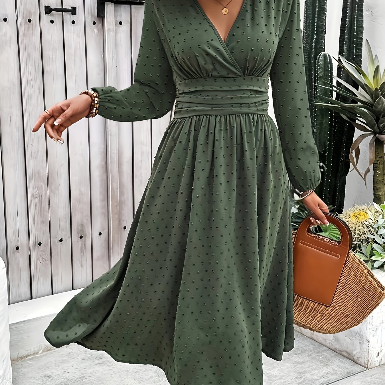 V-neck Dress Long Length Women's Wear Women's Holiday Casual Solid Color Waist-cinching Dress Long Length Women's Wear