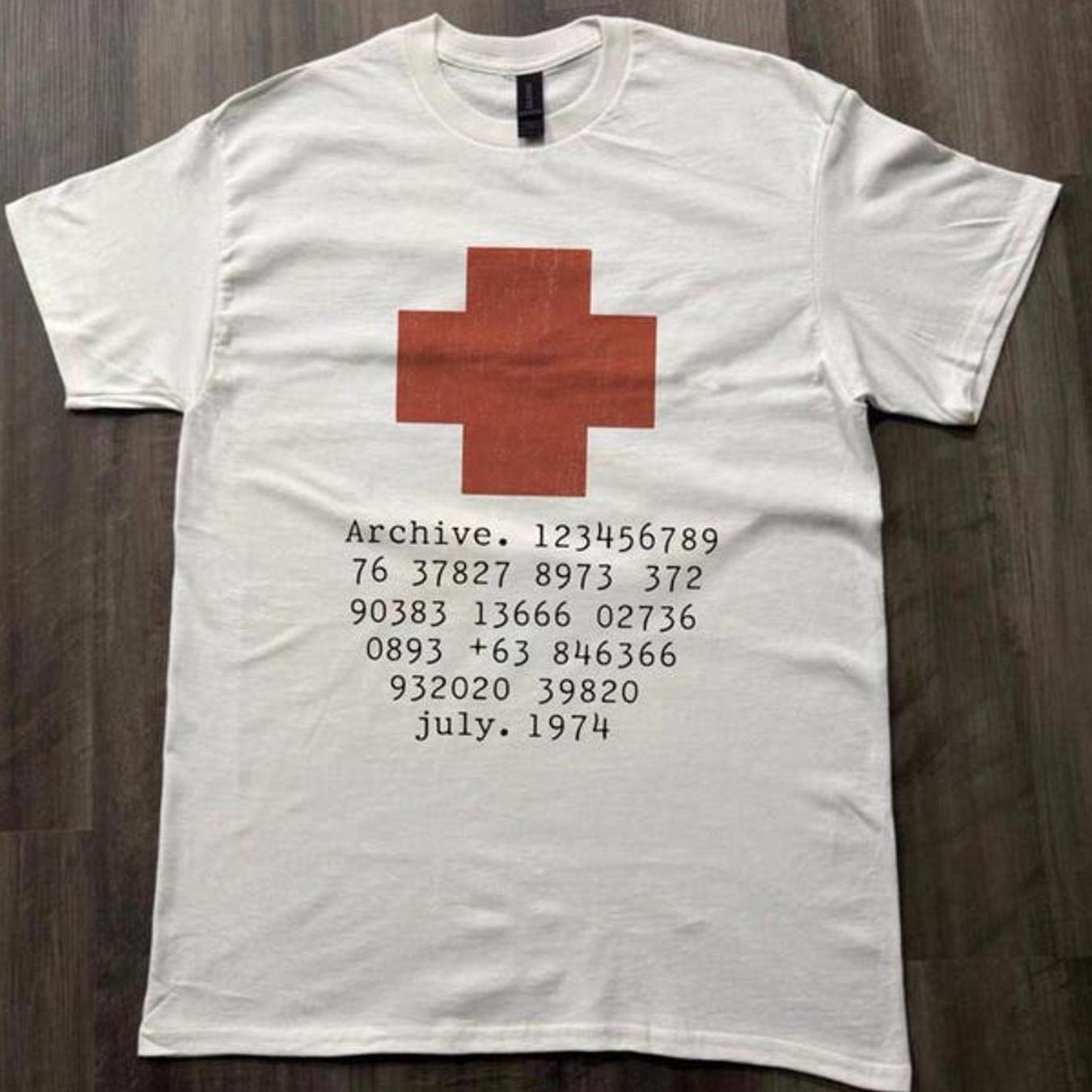 Vintage Archive Cross T-shirt | Minimalist Retro Aesthetic, 70s Style, Crew Neck, Regular Fit, Stretch Fabric, Print Pattern