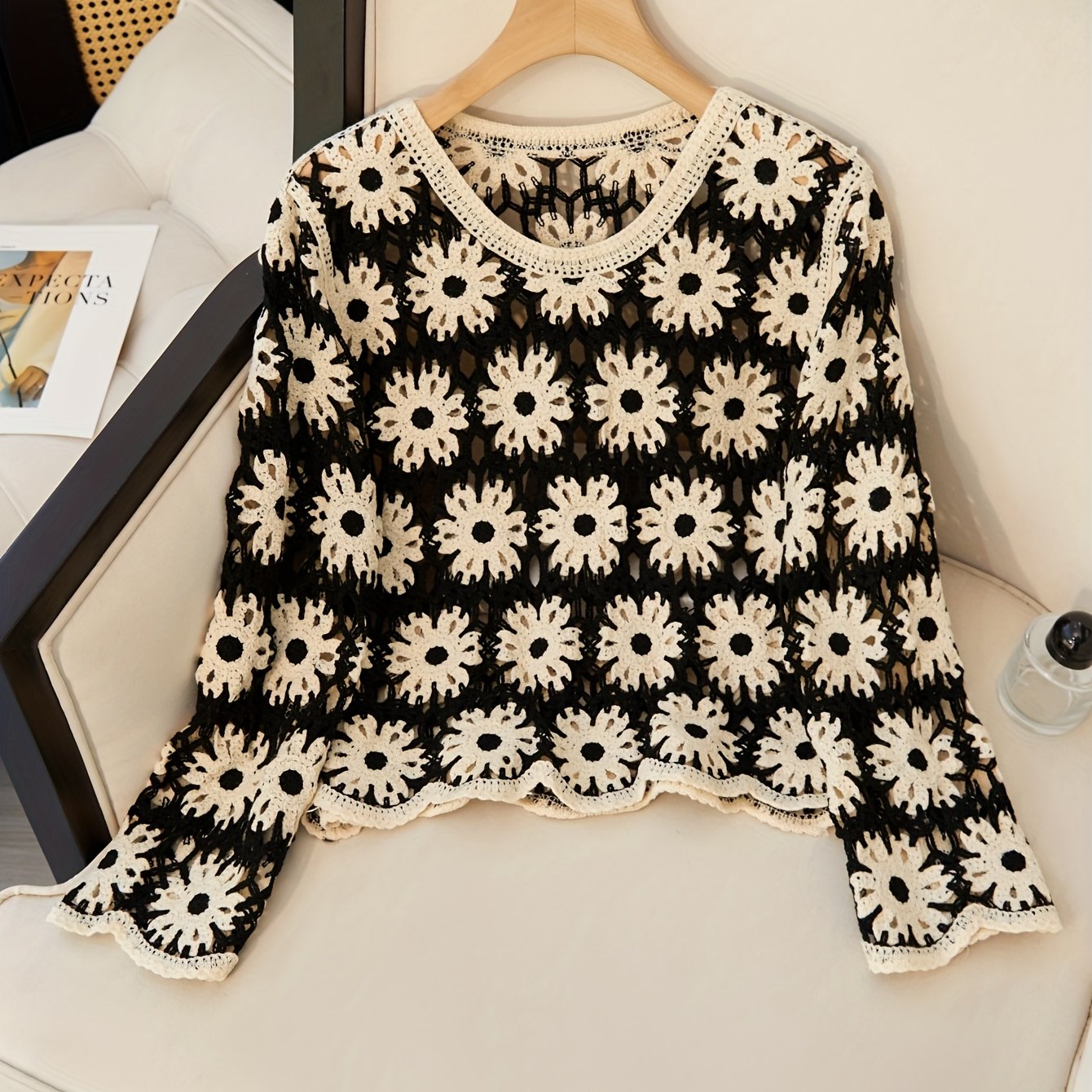 Fashion Openwork Bohemian Sweater Long-sleeved Blouse Ladies With Ethnic Embroidery.