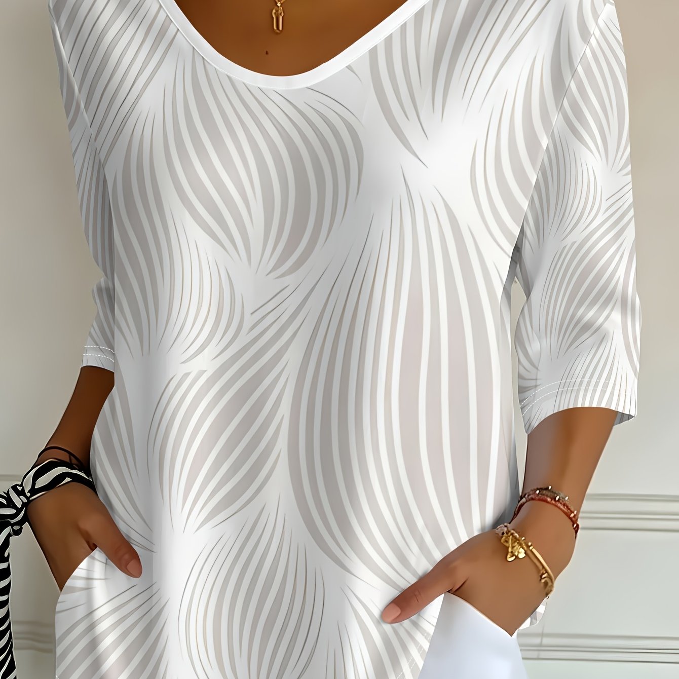 TEMU Women' V-neck Three-quarter Sleeve T-shirt With Light Gray , Curved Hem, Loose Fit