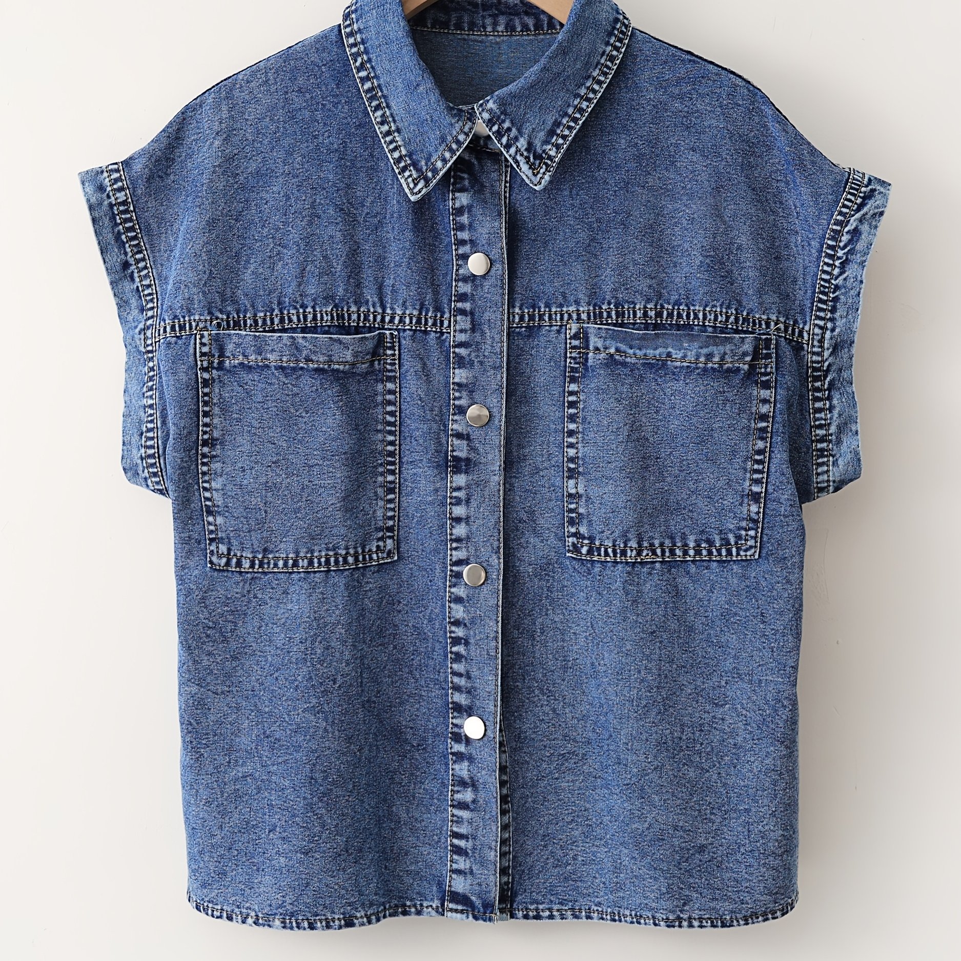 Women's Lightweight Casual Short-sleeve Denim Shirt