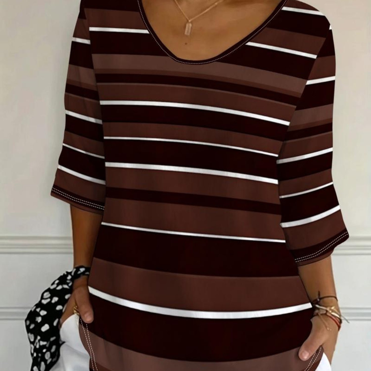 TEMU Plus Size, Plus-size Women's Top, Mixed Colors, Multiple Sizes . Material: Brown Wooden Blinds Pattern. Stylish And Comfortable, Suitable For