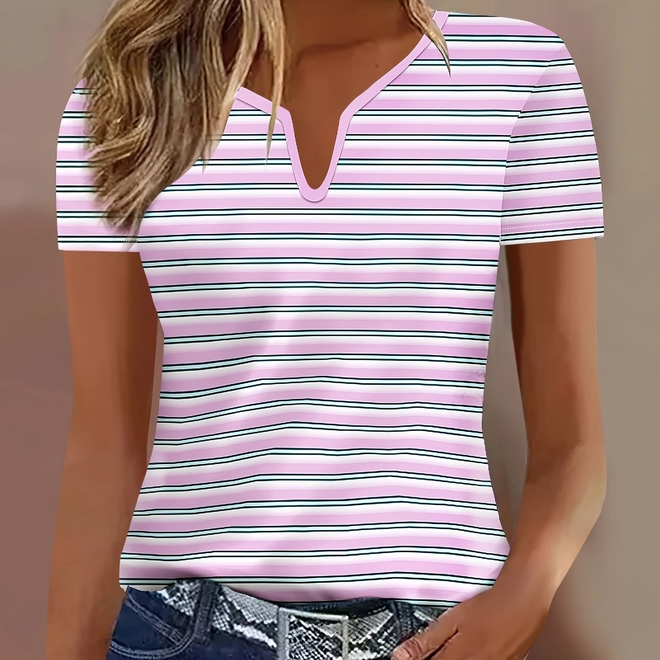 V-neck T-shirt With Short Sleeves