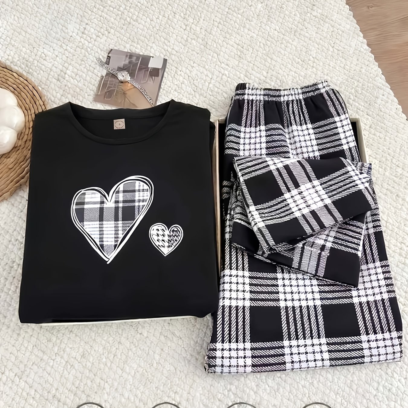 Image of New Arrival For Autumn And Winter: A Long-sleeve Top With Heart Patterns And Checkered Pajama Pants Set