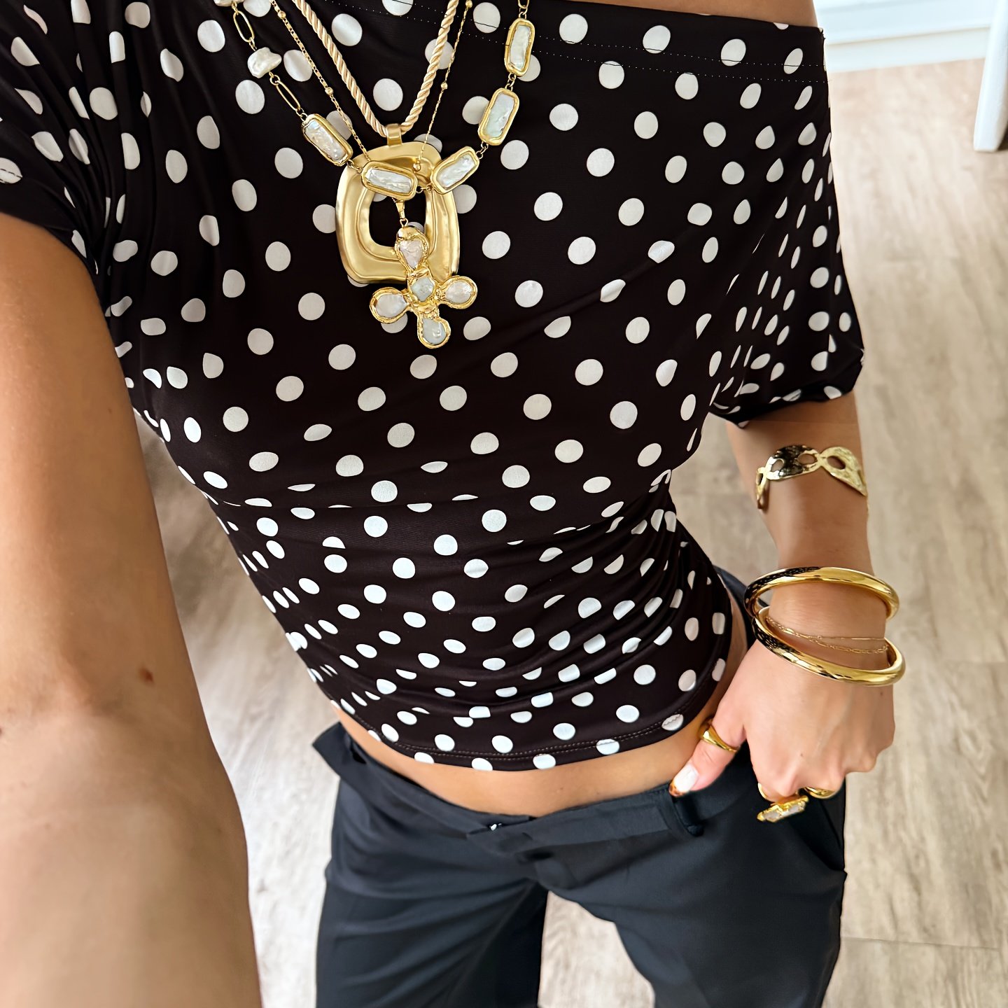 E-shop Damen Französisches Vintage Polka-Dot Off-Shoulder Top – Rundhals Slim Fit Bluse, Maschinenwaschbares Elegantes Shirt für Ganzjahres-Tragen,
