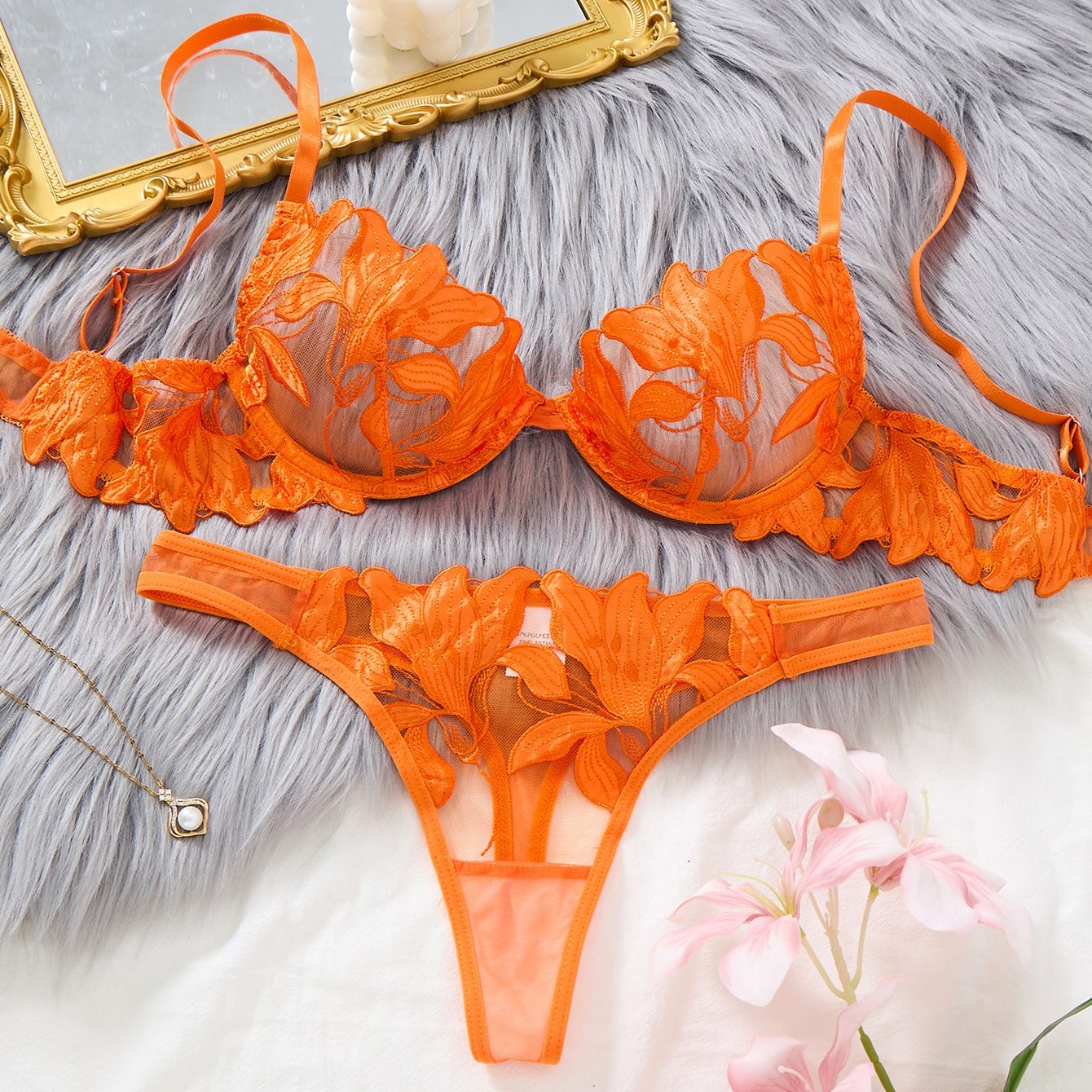 E-shop Weihnachtskostüm, Orange Blumenstickerei Dessous-Set für Damen, Durchsichtiger Bügel-BH Mesh-Tanga, Damen-Clubwear, Mittlere Stützkraft,