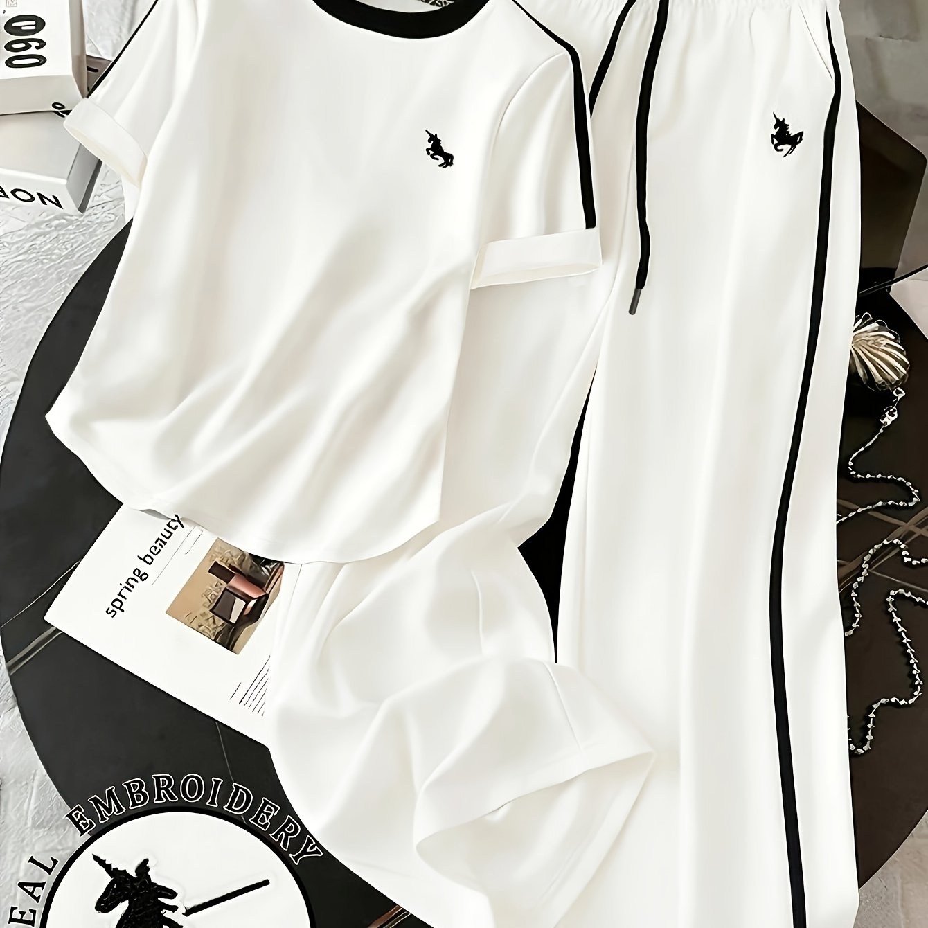 TEMU 2026 And Black Striped Swear Set, Matching Sweatshirt And Side-striped Sweatpants, Casual Swear Set, 2pcs Loungewear Set, Unicorn Embroidery