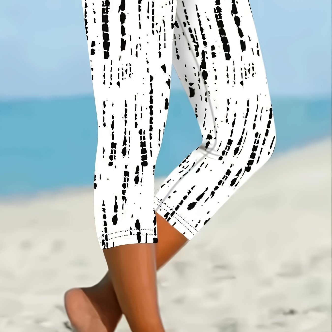 Image of Printed Capri Pants, Beach Vacation Cropped Pants, Casual Elegant Stretch Leggings, Women's Summer Pants, Christmas Gift