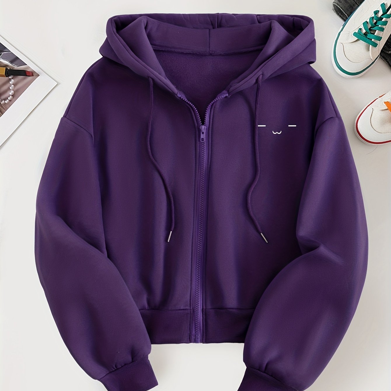 TEMU Sweat à capuche courte pour femmes avec imprimé visage - Pull court décontracté, capuche double épaisseur et fermeture éclair à l', coupe pour ,