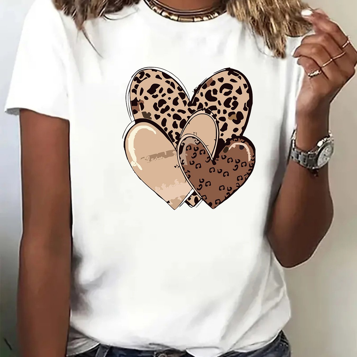 TEMU A Cute Summer T-shirt Featuring A Leopard Print Heart Pattern, Spring And Summer Casual Sports Wear For Women.