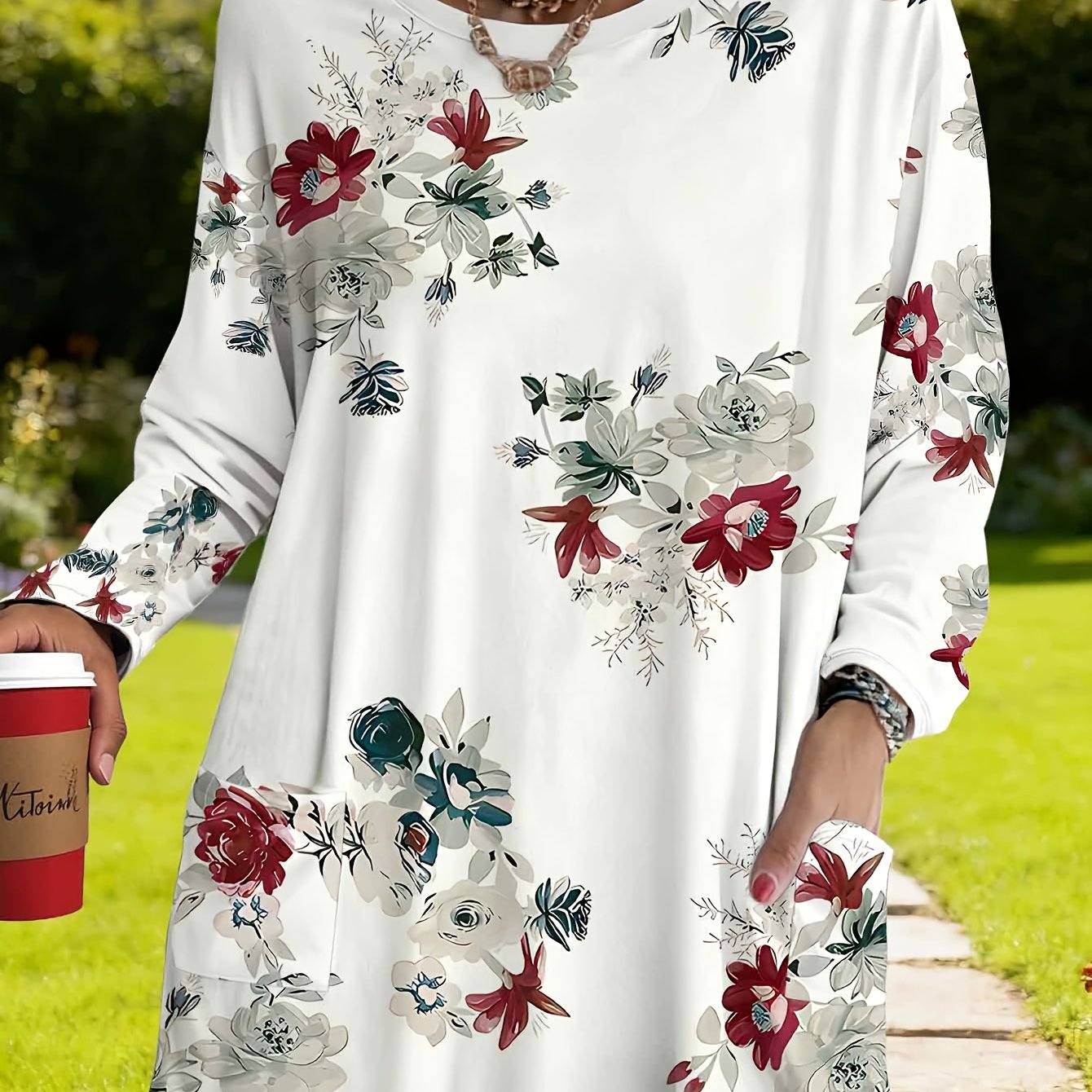 TEMU Plus Size, White Vintage Floral Watercolor Style Long Sleeve Plus Size Women's T-shirt With Double Pockets, Round Neck, Niche Cool