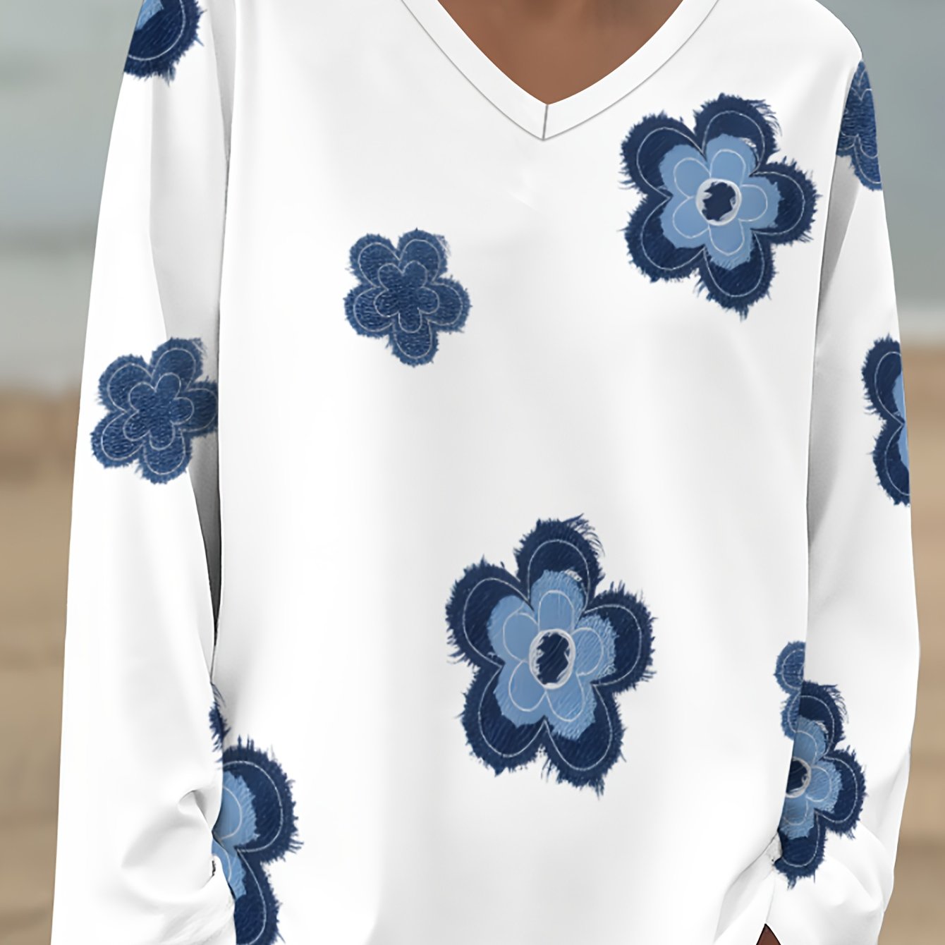 TEMU Plus Size, Women's New Autumn/winter Plus Size Fashion Printed Casual V-neck Long Sleeve T-shirt, Loose Fit Casual Top, V-neck Top, Suitable For