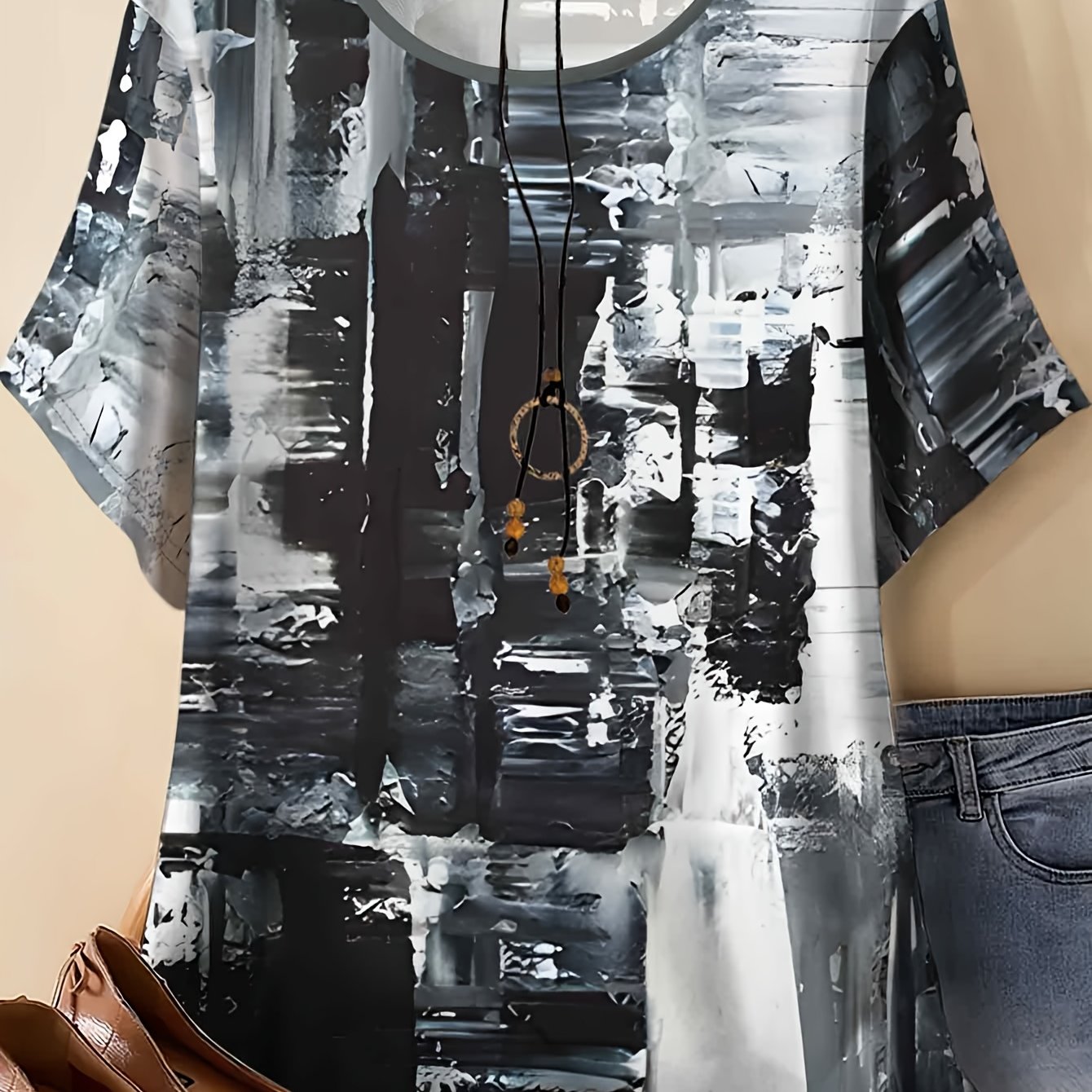TEMU Women's Plus-size Abstract Printed Loose Short-sleeve Top, A Stylish And Versatile T-shirt, Perfect For A Casual