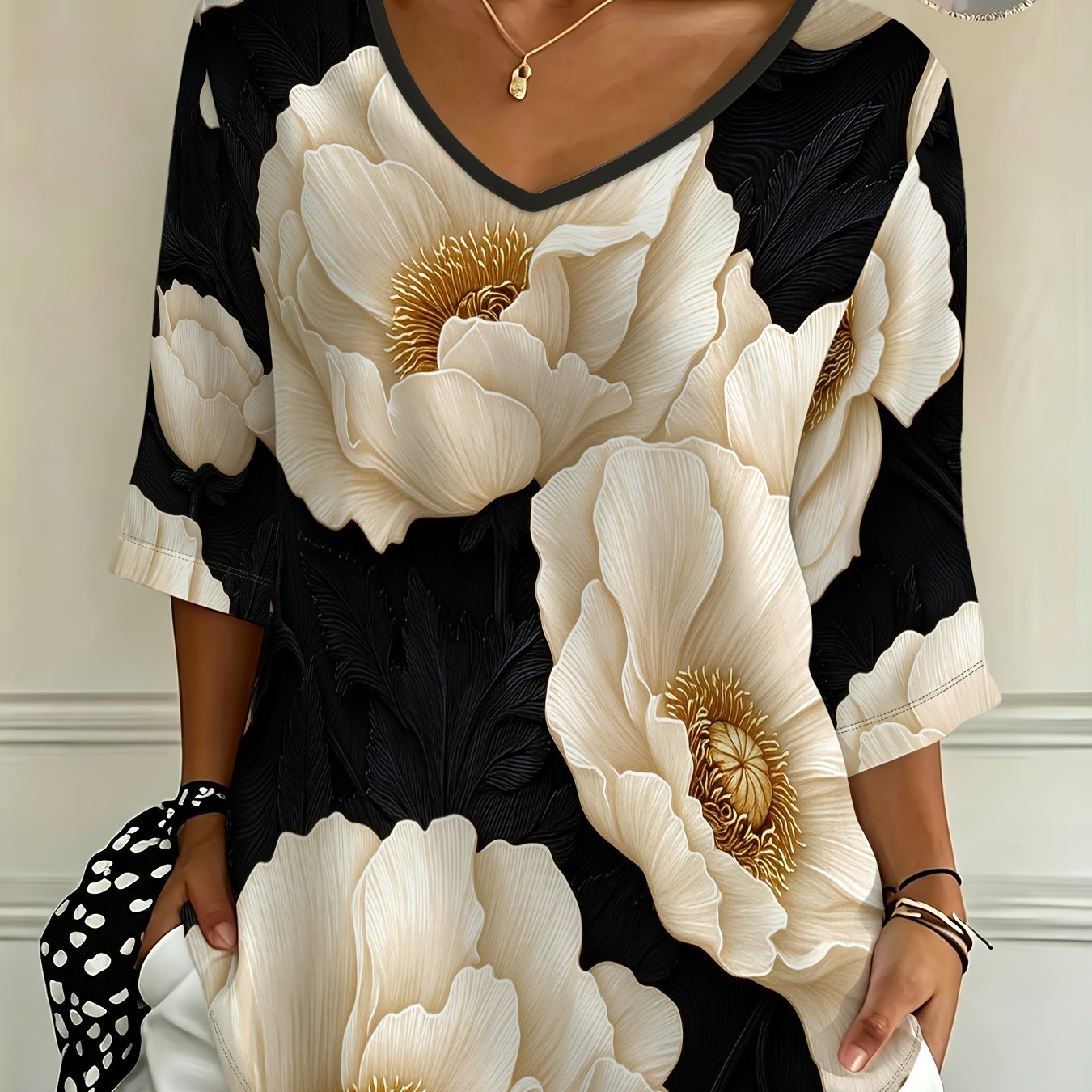 TEMU Plus Size, New Casual And Fashionable Summer/autumn Women's Plus Size Loose-fit -eighth Sleeve V-neck T-shirt Top With Large Rhoeas Print