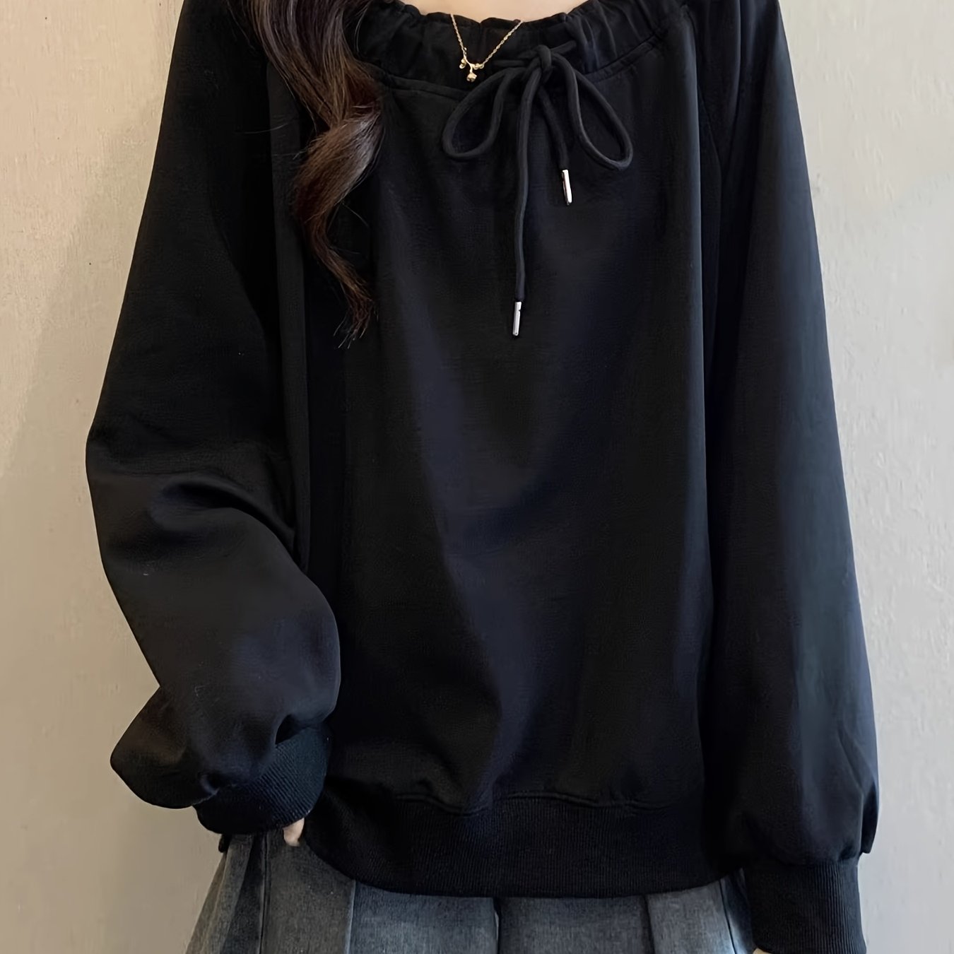 TEMU Women's Spring/autumn Fashion Sweatshirt - Stylish Round Neck Long Sleeve Sweatshirt, Winter Base Layer Top, Drawstring Neckline Design, Loose