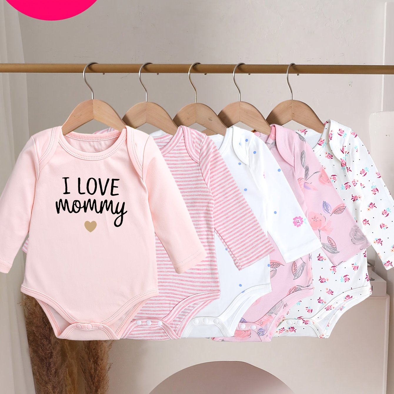 Image of 4pcs Random Assortment Autumn/winter Girls' Long Sleeve Bodysuit With "i Love Mom" English Print, Soft And Comfortable Romper, Gift For Baby, Perfect For Outdoor