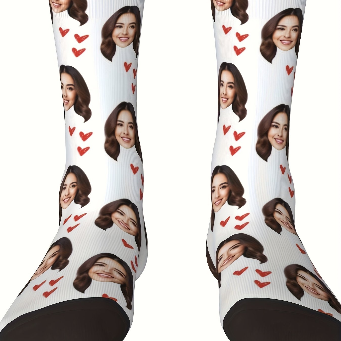 E-shop Ein Paar personalisierte, individuell gestaltete, trendige Outdoor-Sport-Socken mit Basketball- und Fußball-Print