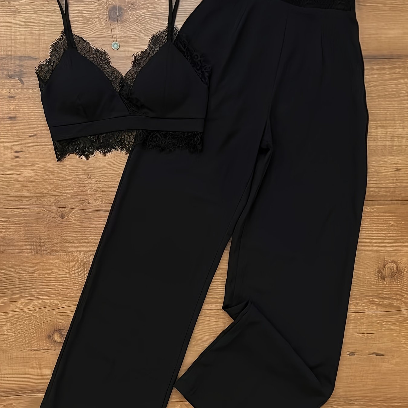 TEMU Ensemble 2 pièces décontracté et élégant comprenant une camisole à col en V de dentelle et un pantalon à jambes larges, comprenant un haut à