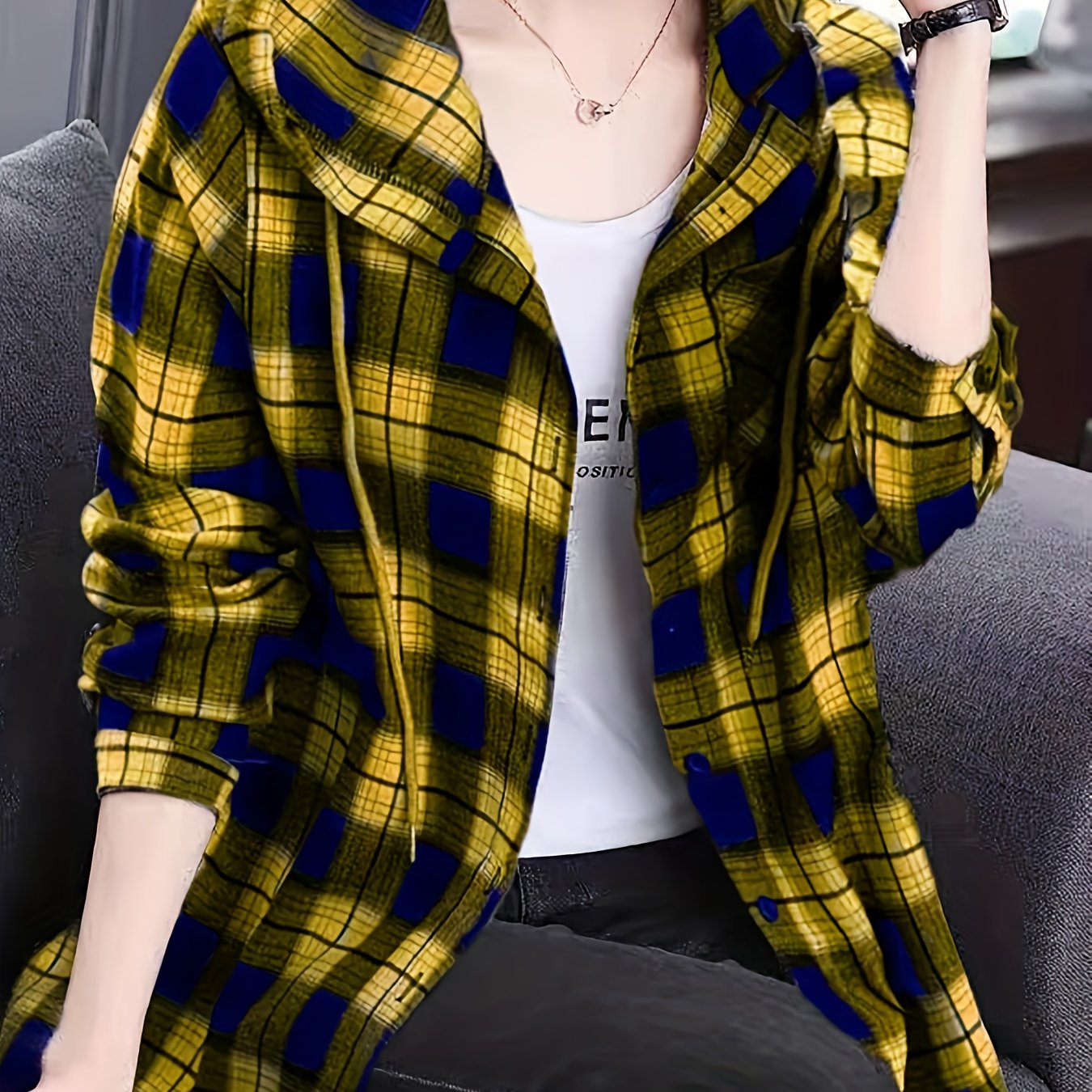 TEMU 【商品名】大きめ チェック柄シャツ レディース 春秋 新作 フード付き カーディガン ジャケット ゆったり カジュアル 長袖 スウェットシャツ シャツ レトロ トップス