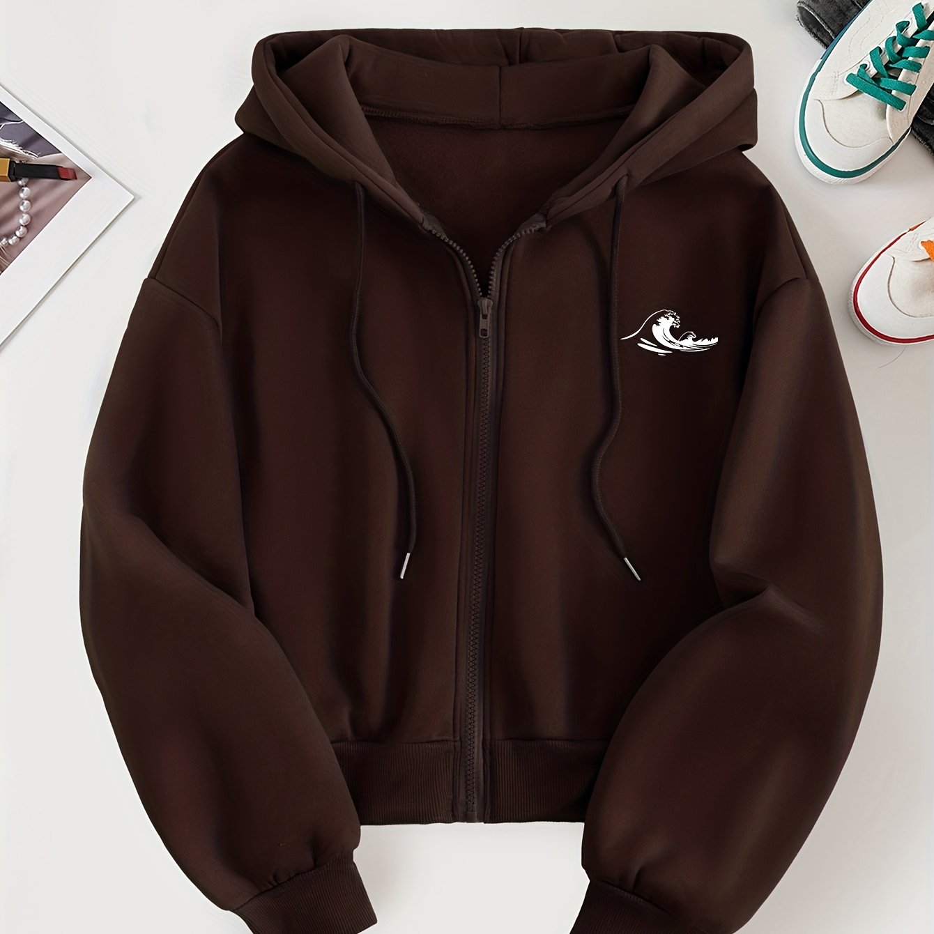 TEMU Circle D139 - Women's Short Hooded Sweatshirt With Fashionable On Left Chest, New Autumn/winter Versatile Casual Short Drawstring Hoodie With
