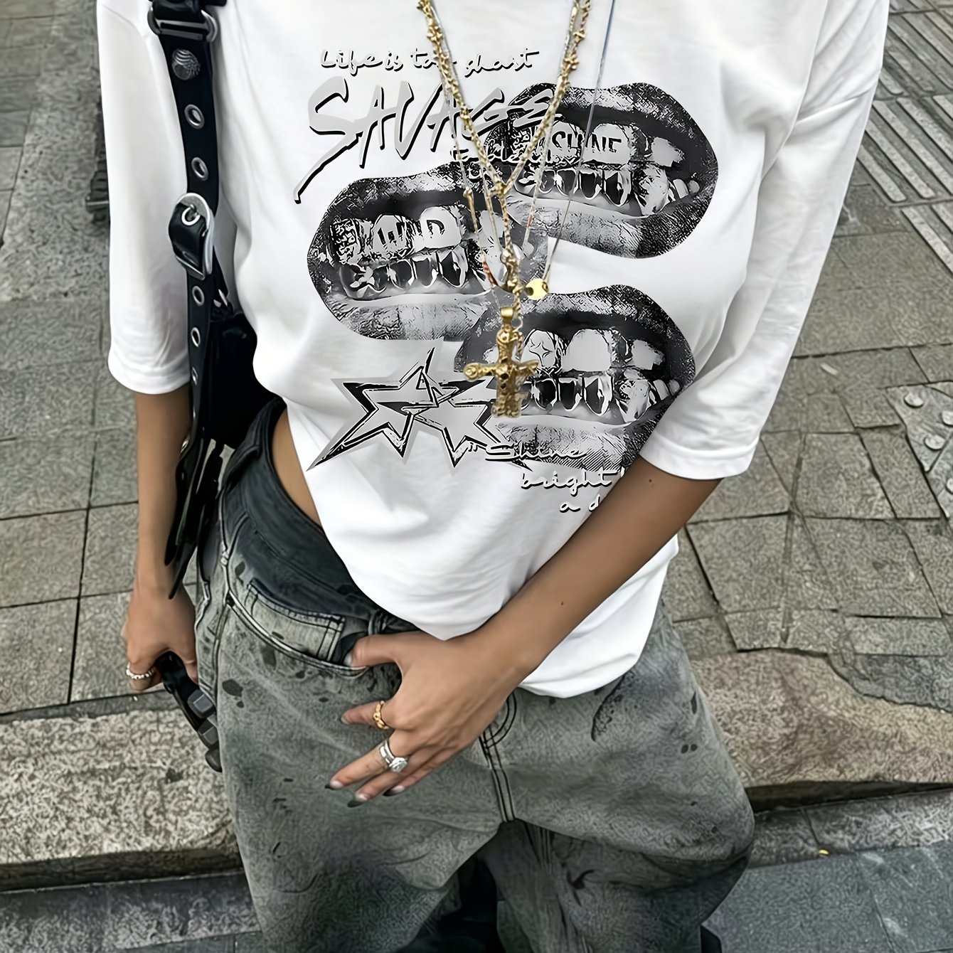 TEMU T-shirt Y2K à Coupe Décontractée pour Adolescentes, Col Rond, Manches Courtes, avec Imprimé Lèvres et Dents en Métal, Extensibilité Moyenne,