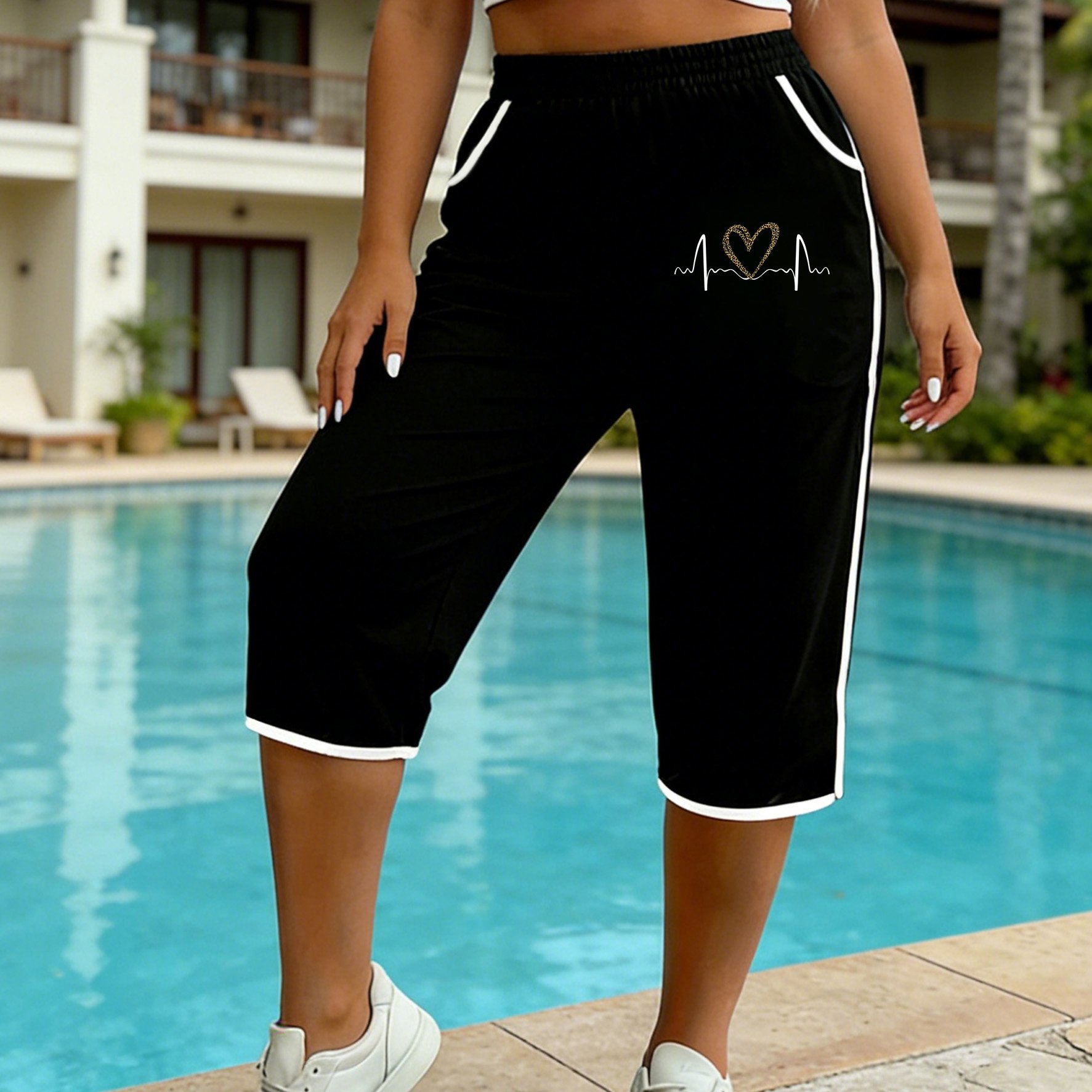 TEMU Plus Size - Plus Size - Plus Size Women' Capri Pants With Heart Print And Pockets, Perfect For Casual Streetwear And Summer