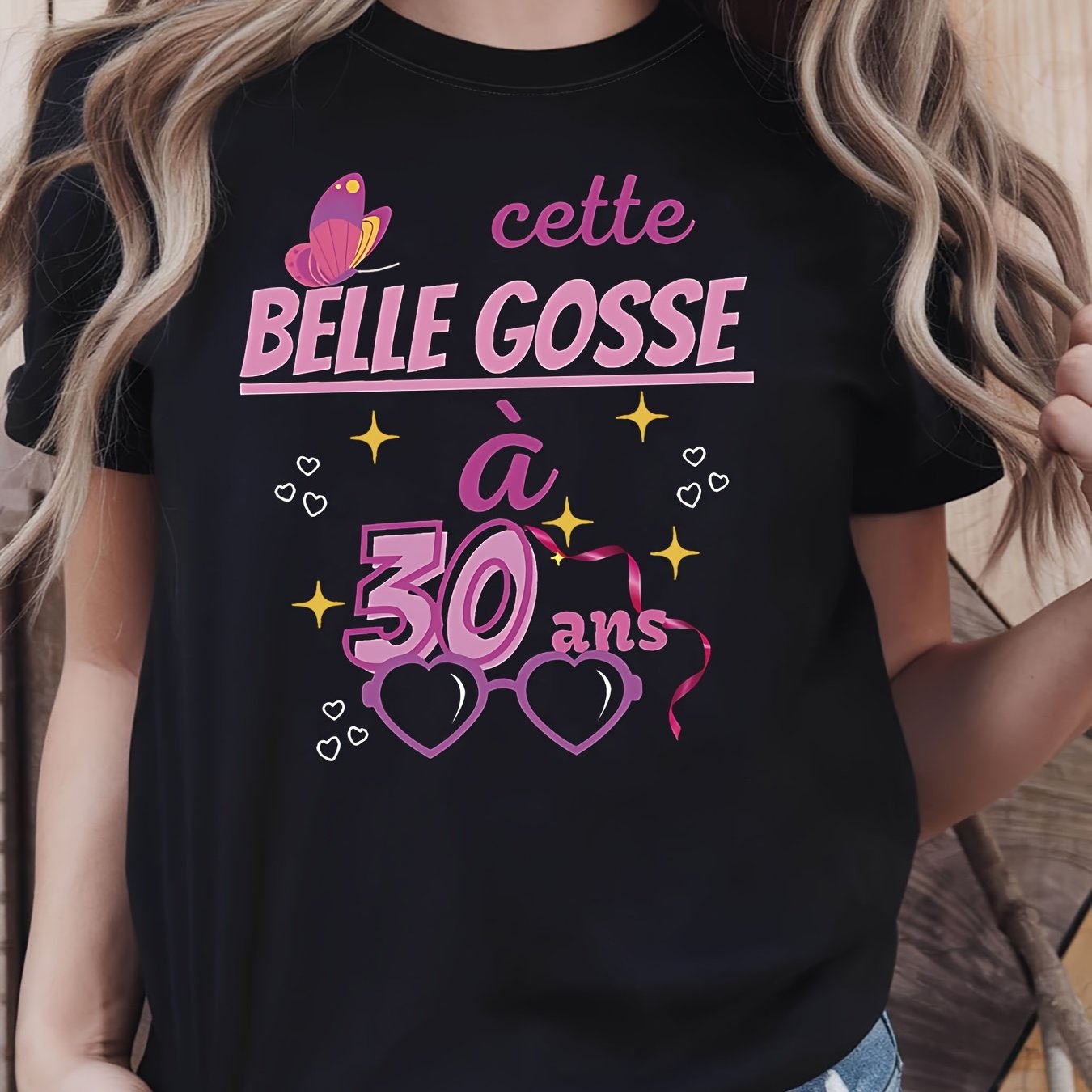 TEMU T-shirt pour femme sur le thème Belle pour 30e anniversaire français - Décoration avec papillon, lunettes de cœur et slogan, manches courtes