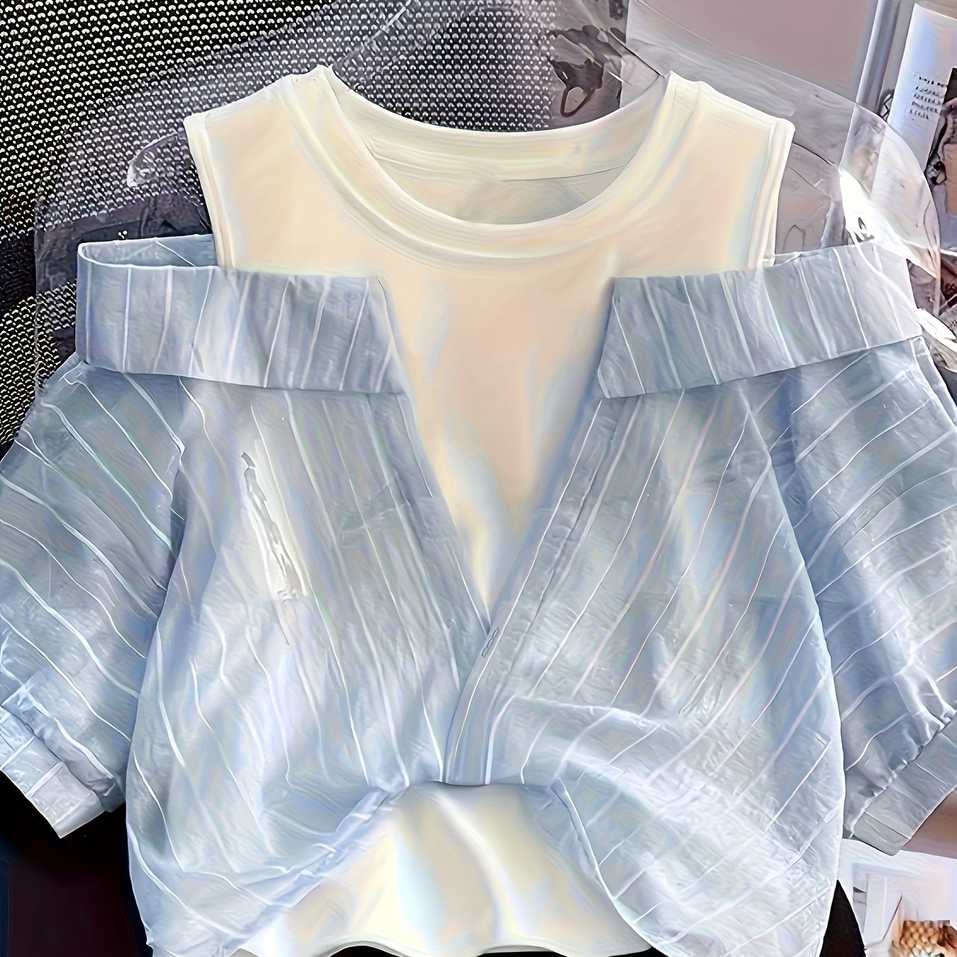 E-shop Design-inspiriertes, zweiteiliges Kurzarm-Shirt für Damen, Sommer 2025, neuer , lockerer Nischen-Short Off-Shoulder Top