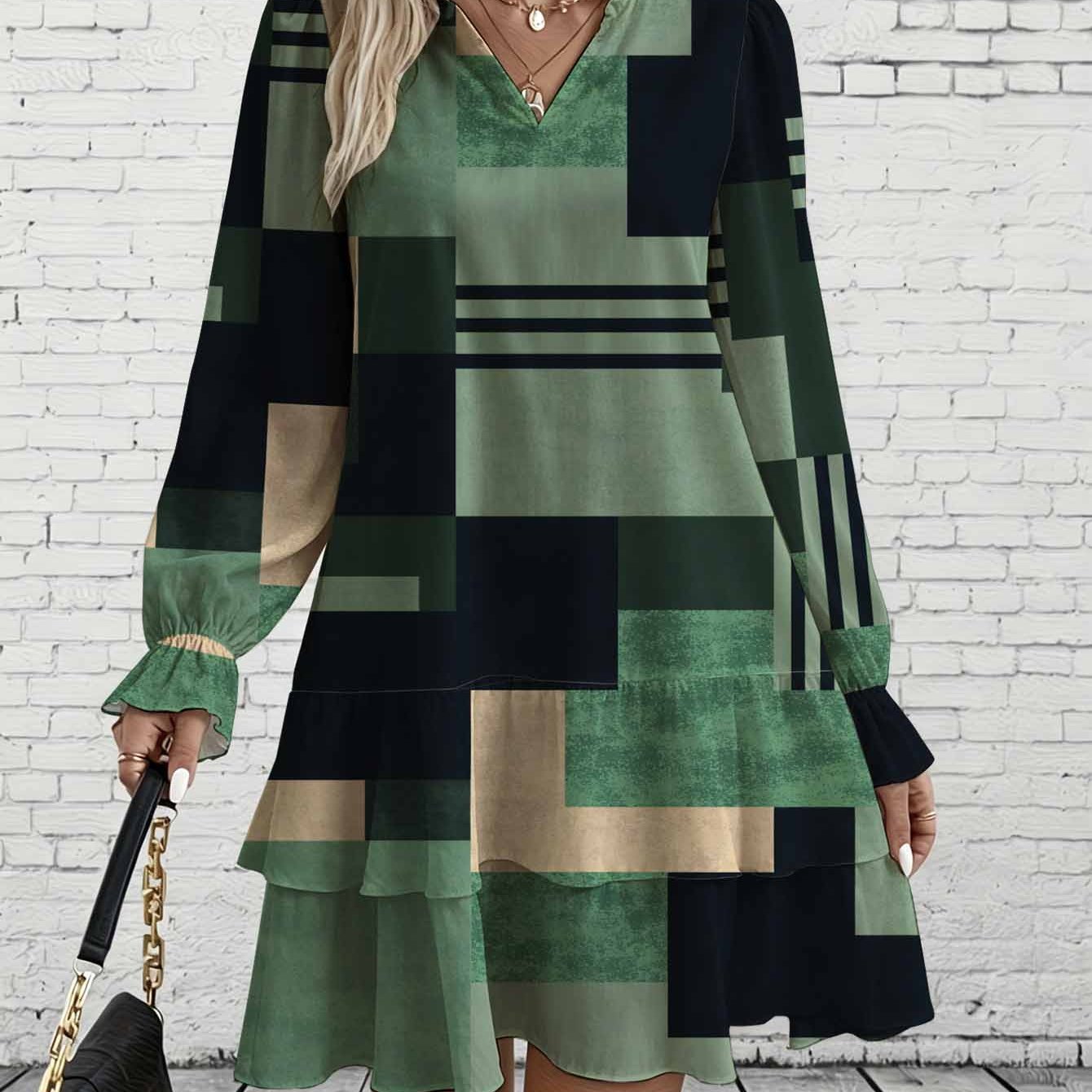 Image of Plus Size - Curvy Plus Size Geometric Colorblock Print Long Sleeve Dress. V-neck Double-layered Cake Skirt. Artistic Abstract Modern Casual Autumn Comfortable Dress For Women