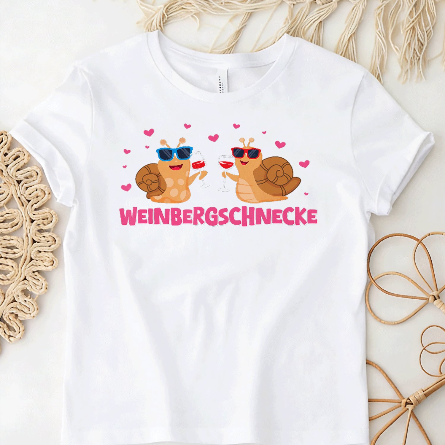 Image of Men' & Women' Weinbergschnecke Wine Snail T-shirt - Funny Wine, Casual Round Neck Tee Suitable For Wine Lovers, Comfortable Shirt For Celebrations & Casual Attire, Machine Washable Gift Apparel