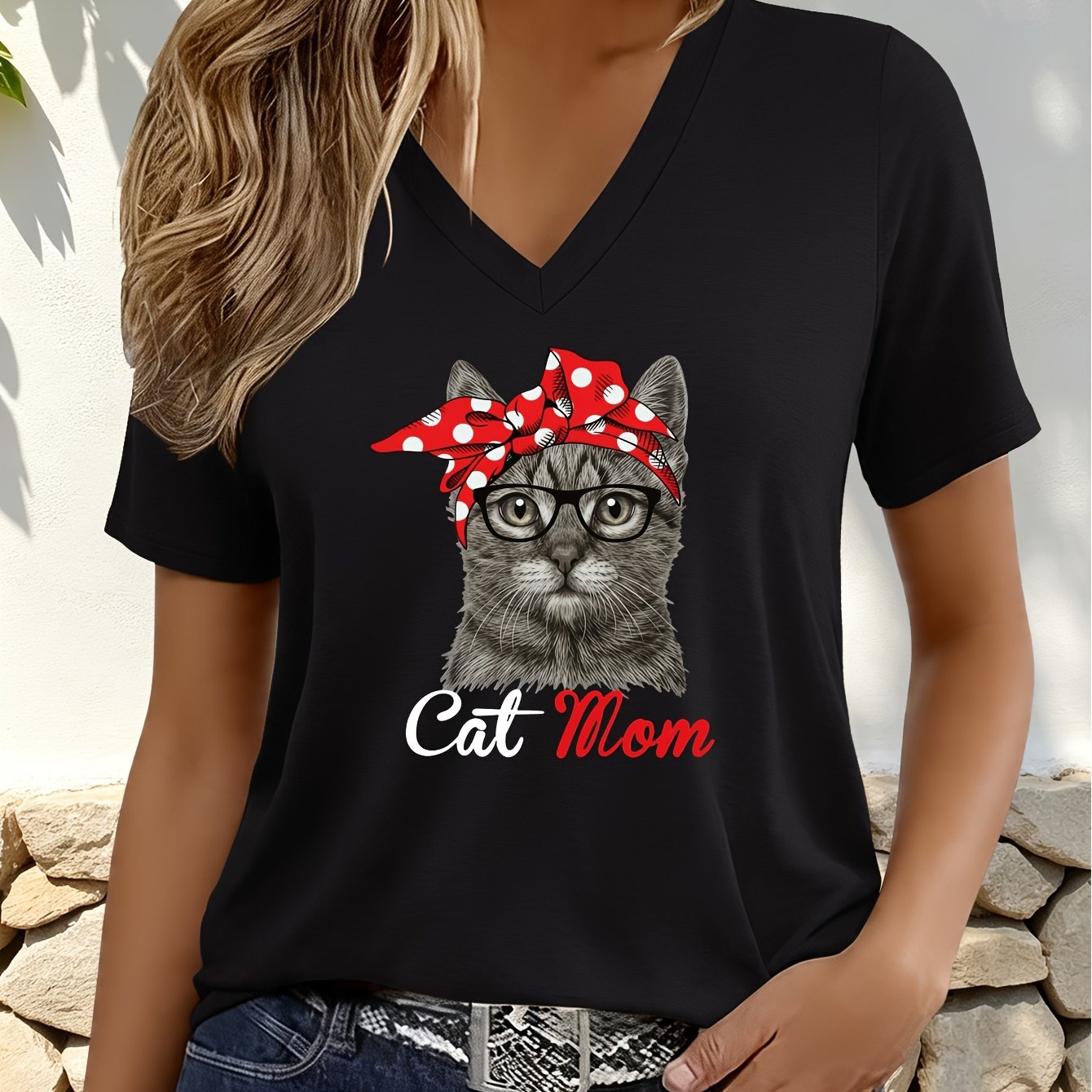 TEMU Graphic Featuring A Cat Wearing A Red And White Polka-dot Headband And Glasses, With "cat Mom" Written Below. Summer Women's Clothing, Casual