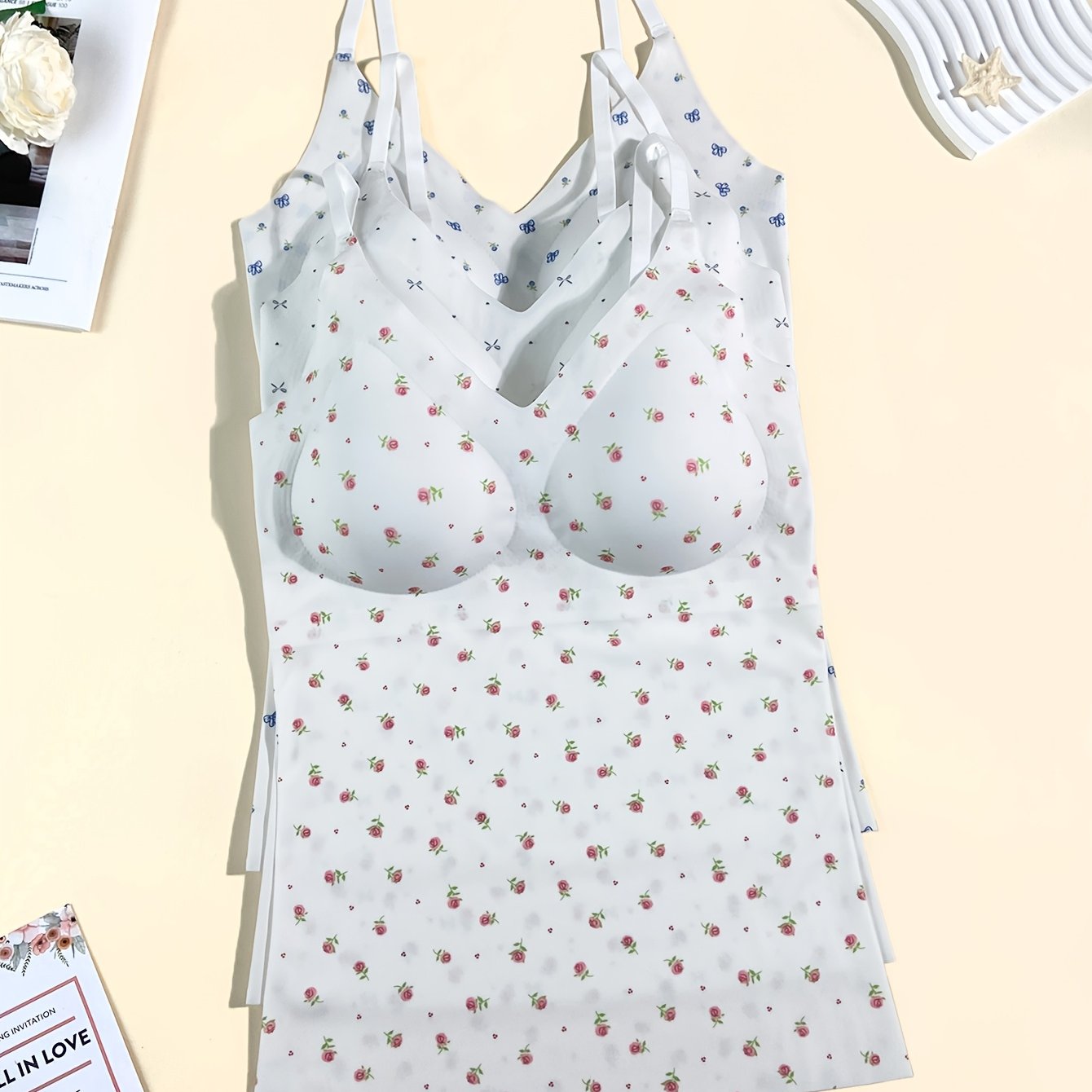 Image of 3pcs Set Of New Seamless Floral Camisole For Women, Elastic And Comfortable With Integrated Chest Pad, Adjustable Shoulder Straps, Inner And Outer Wear Camisole Top