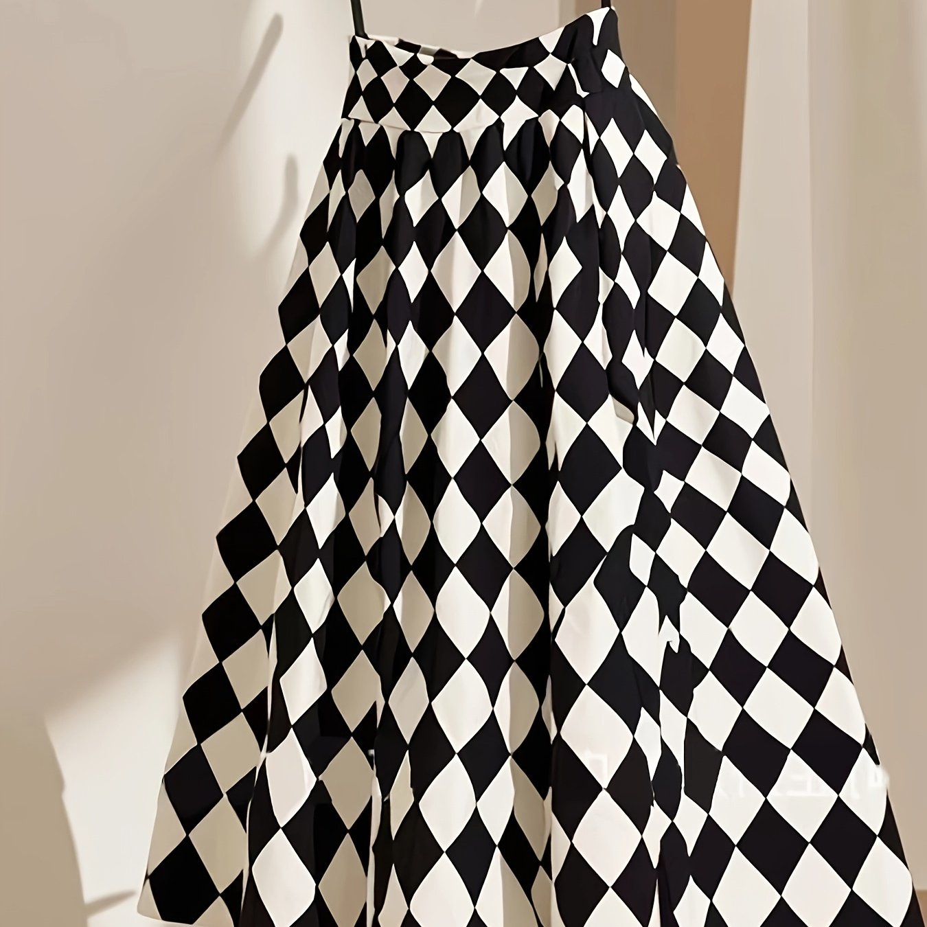 TEMU And Autumn Fashion Temperament High-end A-line Umbrella Skirt Elastic Waist Black And White Diamond Lattice Half Skirt [french Retro Commuting]