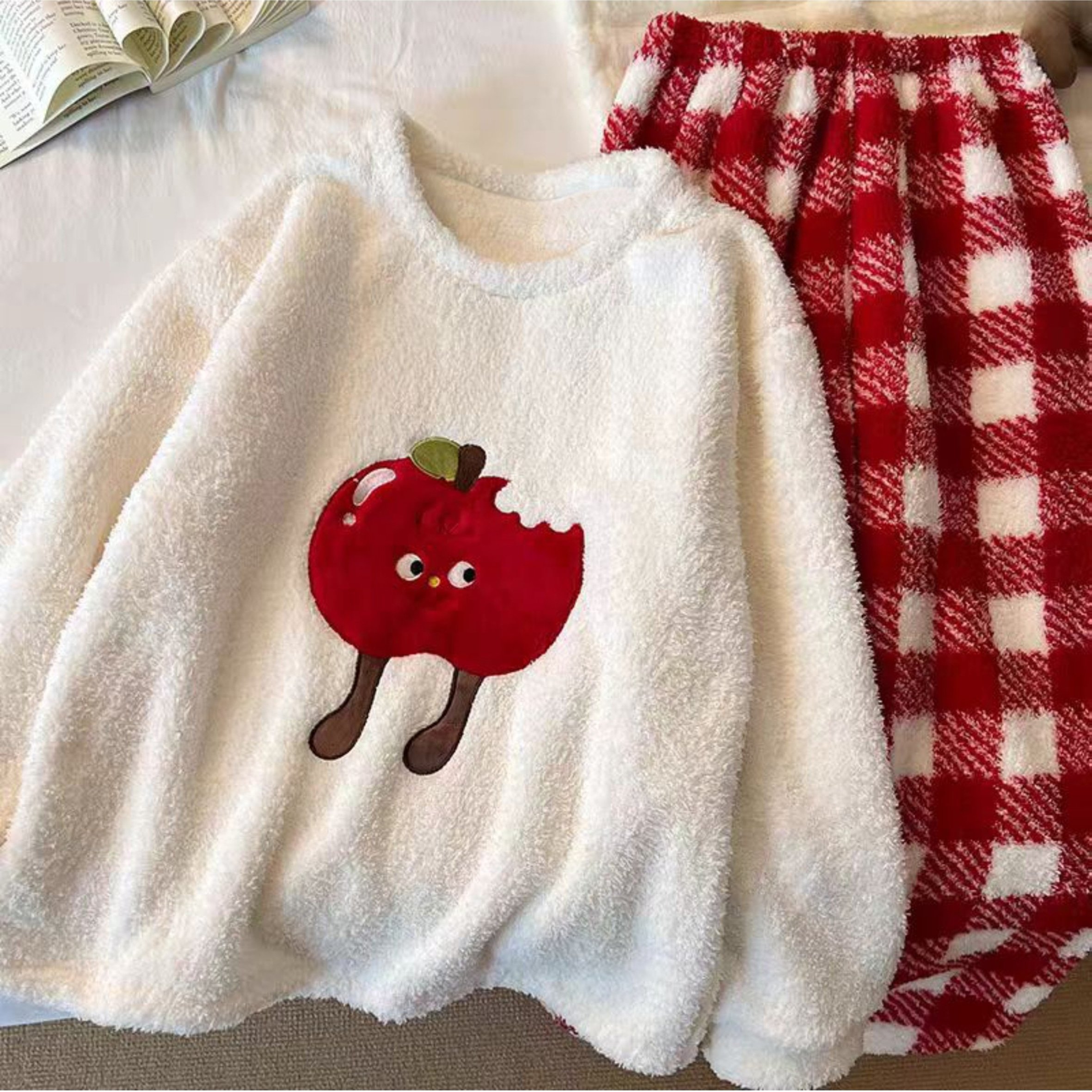 Image of 2pcs Of Lamb Fleece Long-sleeved Top And Pants Set, Cute Embroidery Pattern, Soft And Comfortable Casual Set, For Daily , From Fire