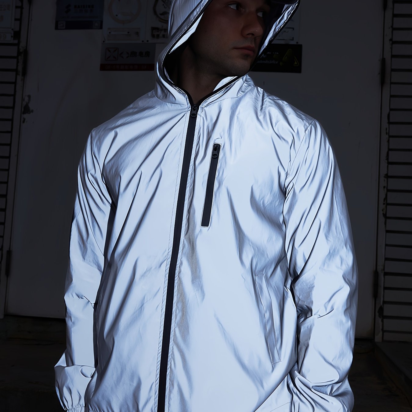 E-shop Reflektierende Winddichte Kapuzenjacke für Herren & Damen - Ganzjahres-Streetwear-Mantel mit Reißverschlusstaschen, Passform für Draußen, Partys
