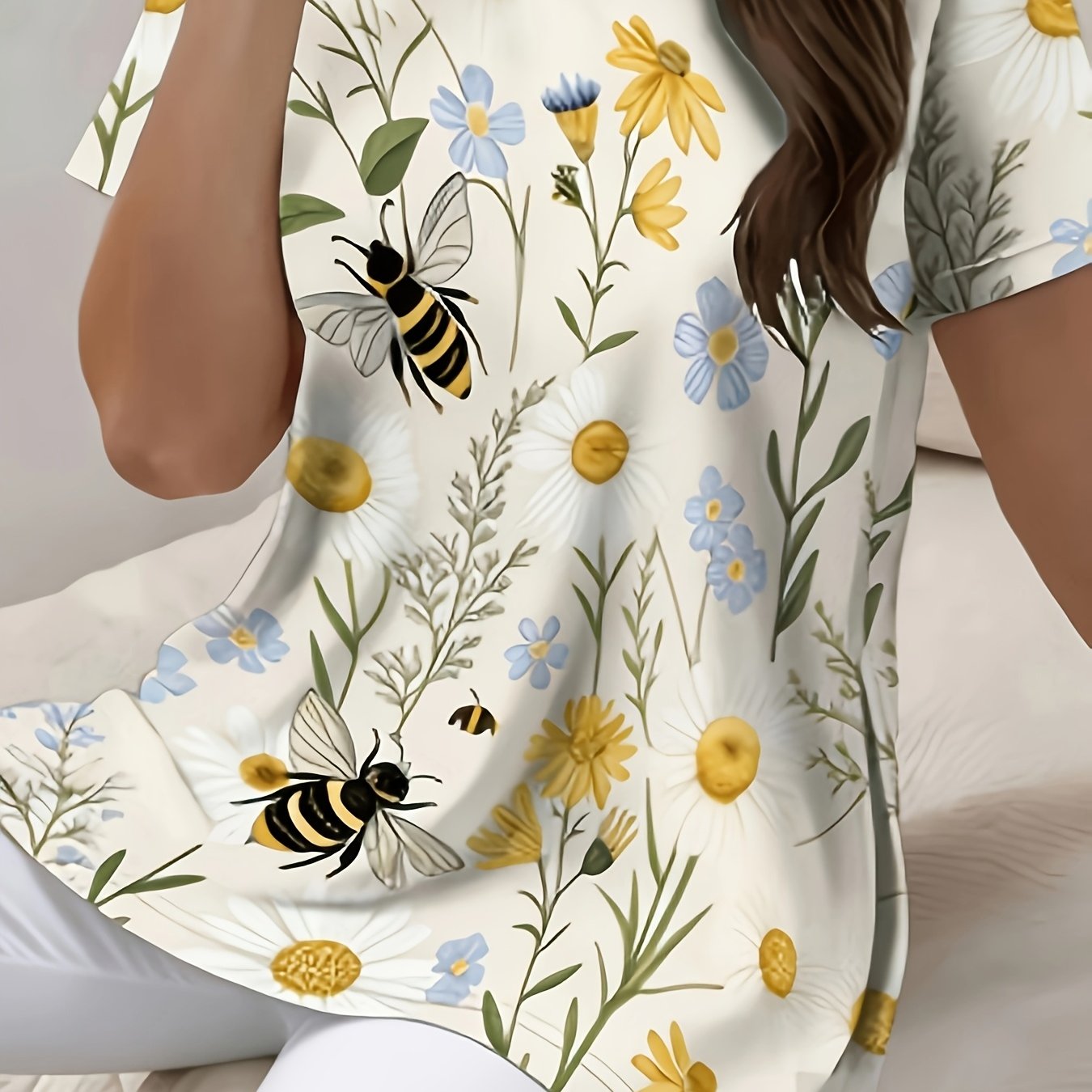 Standard Size Slit T Women's Casual Short Sleeved Shirt, Watercolor Contrasting Pattern Printed Side Slit Round Neck Top, Suitable For Spring And Summer Wear, Machine Washable, Non Set