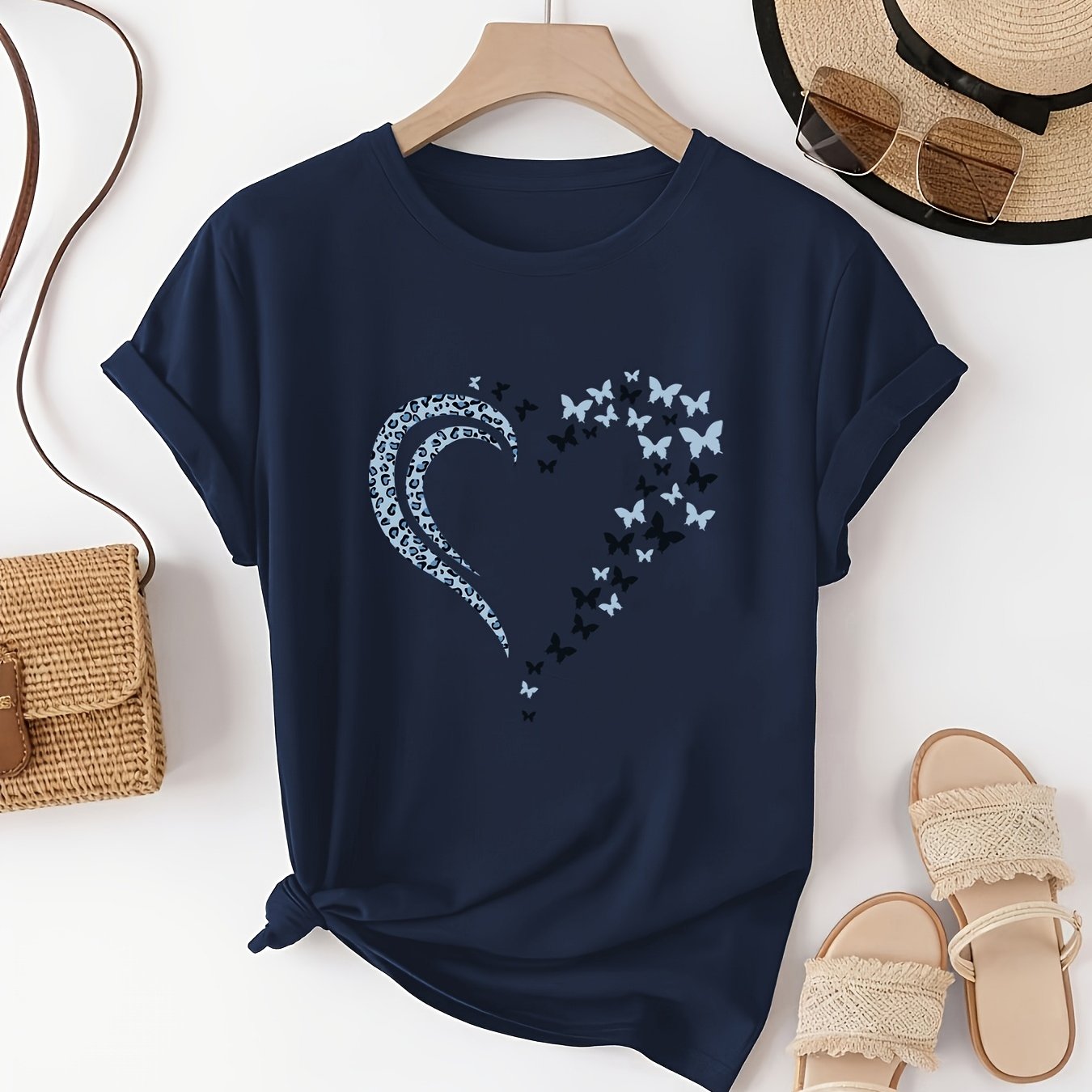 TEMU Casual Women's T-shirt With Heart And Print | Comfortable Loose Fit, Crew Neck, Regular Sleeve, Suitable For