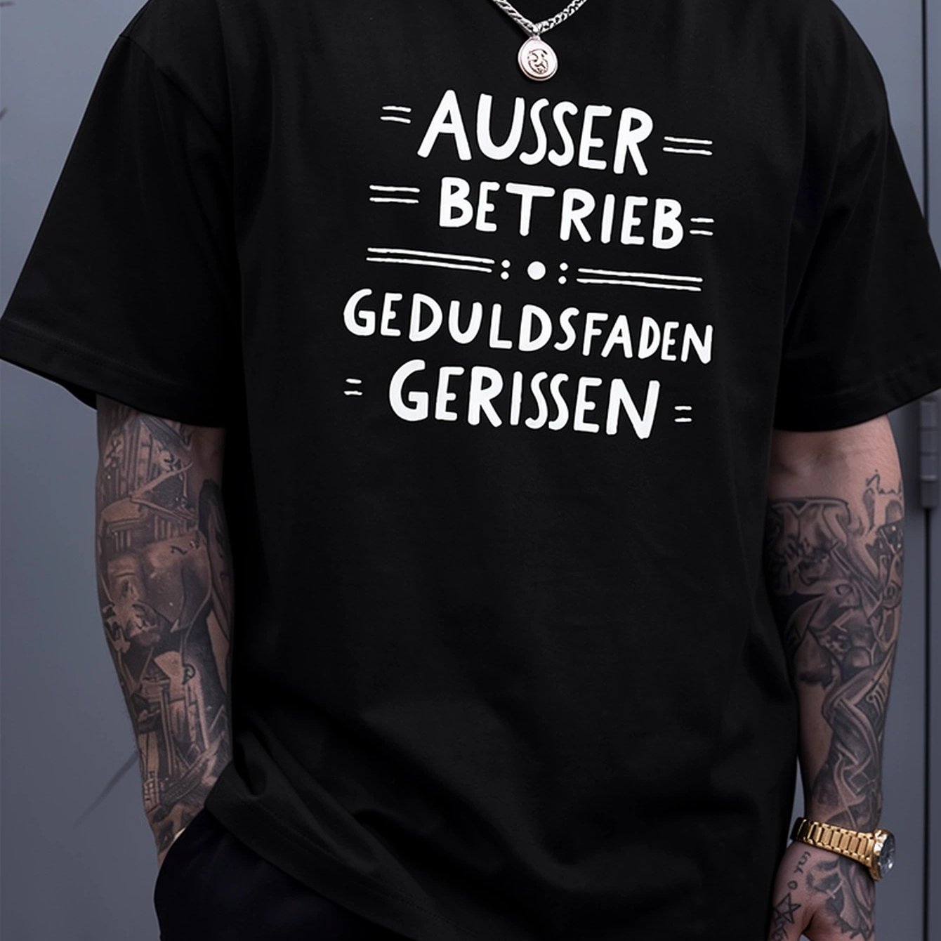 Plus Size Men's Funny German Slogan T-shirt- ' Service ' Humorous Print, Loose-fit Cotton Tee Able For Daily , Casual Round Neck Short Sleeve Top With German , Machine Washable Summer Wear, Plus Size