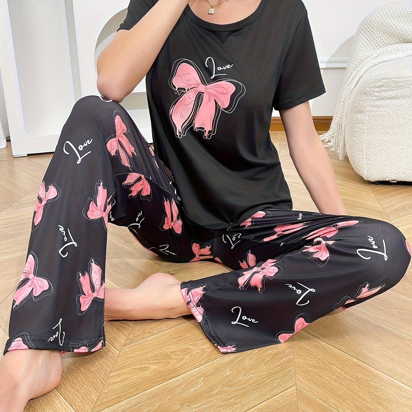 E-shop 2-teiliges Damen-Pyjama-Set mit Schleifenmuster, Kurzarm-T-Shirt und Langhose mit Schleifendekoration