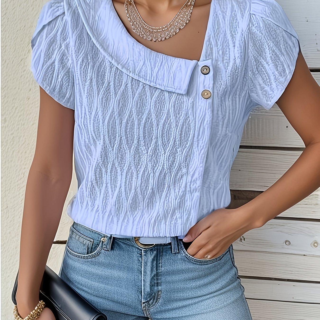 E-shop Elegantes Uni-Farbenes Schrägkragen-Knopfblütenärmel-T-Shirt Damen Kurzarm-Oberteil