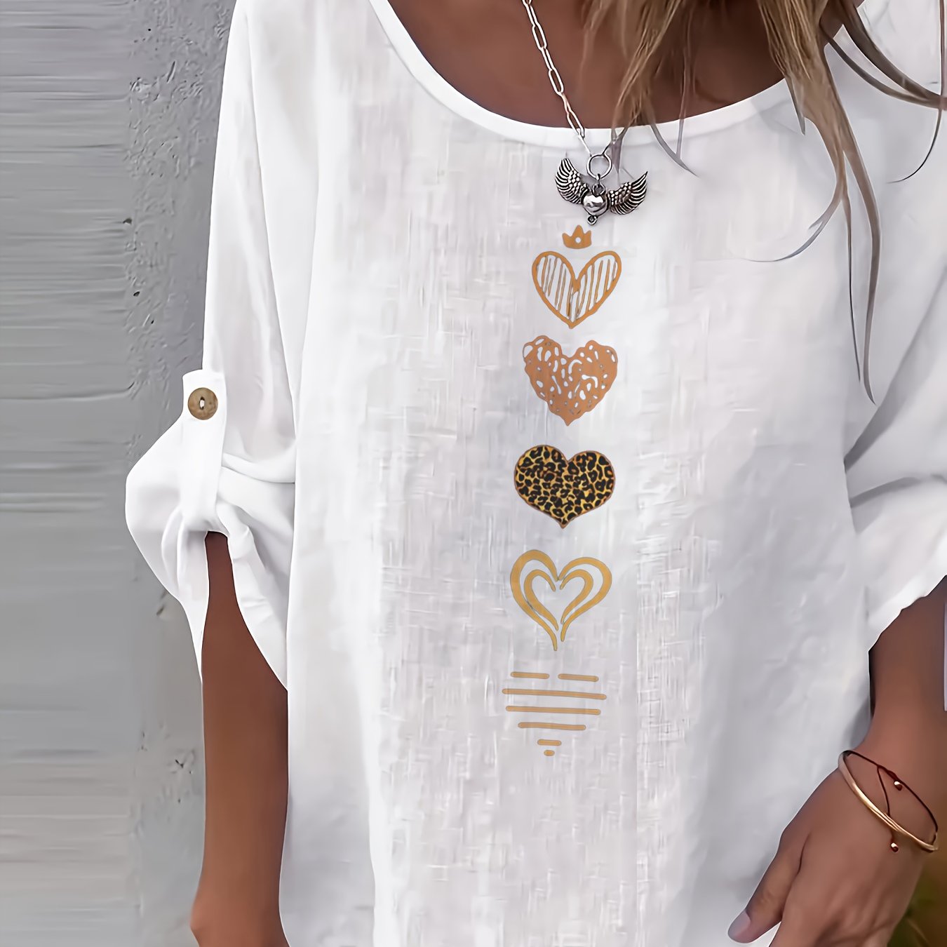 E-shop Elegantes weißes Langarm-Top für Damen mit stilvollem Aufdruck – Lässiges Hemd mit Knopfleiste, Rundhalsausschnitt, lockere Passform, geeignet