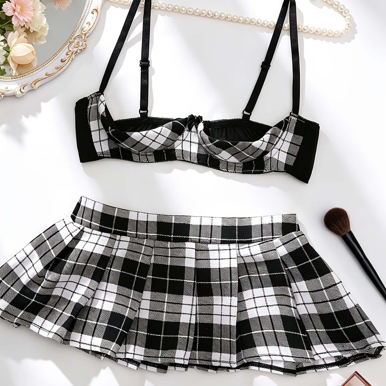 TEMU Women's Black And White Checkered Lingerie 2pcs Set, Adjustable Strap Bra And Pleated Short Skirt, Checkered Cosplay Bra Set
