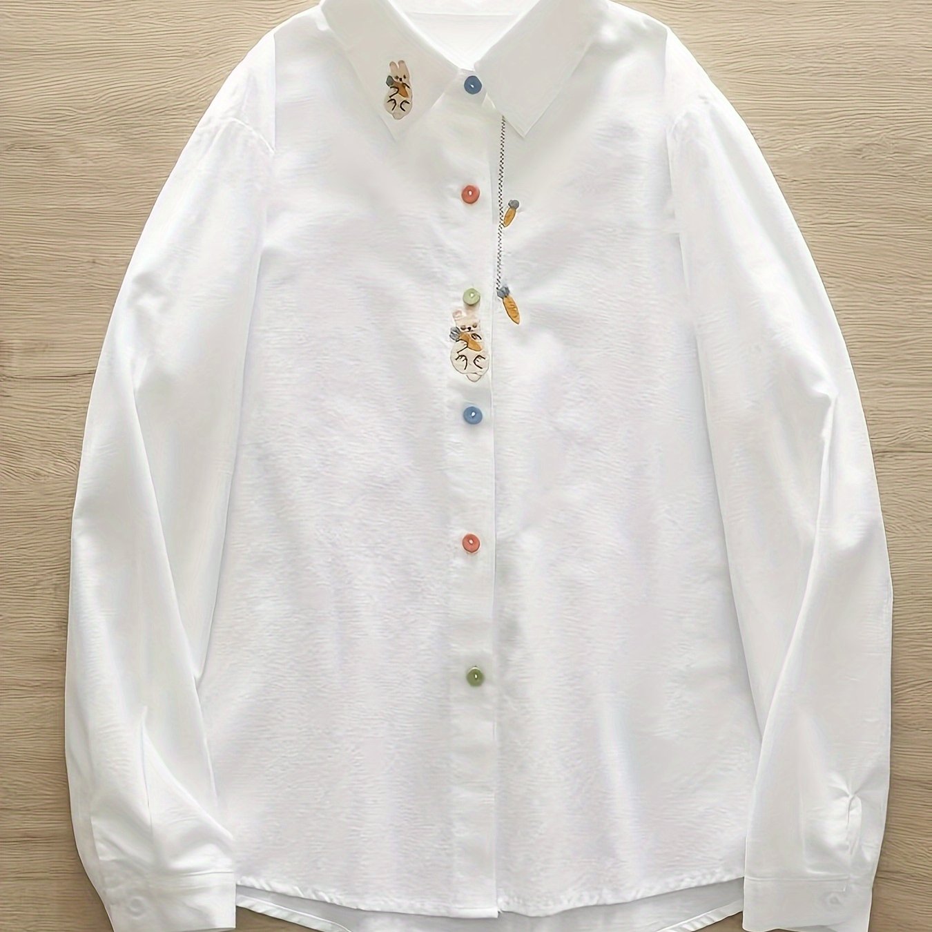 TEMU 刺繍入りウサギ＆カラーバックル付き女性用ホワイトカジュツ - 通気性のある半袖トップ、洗濯機対応春夏ブラウス、透けない素材