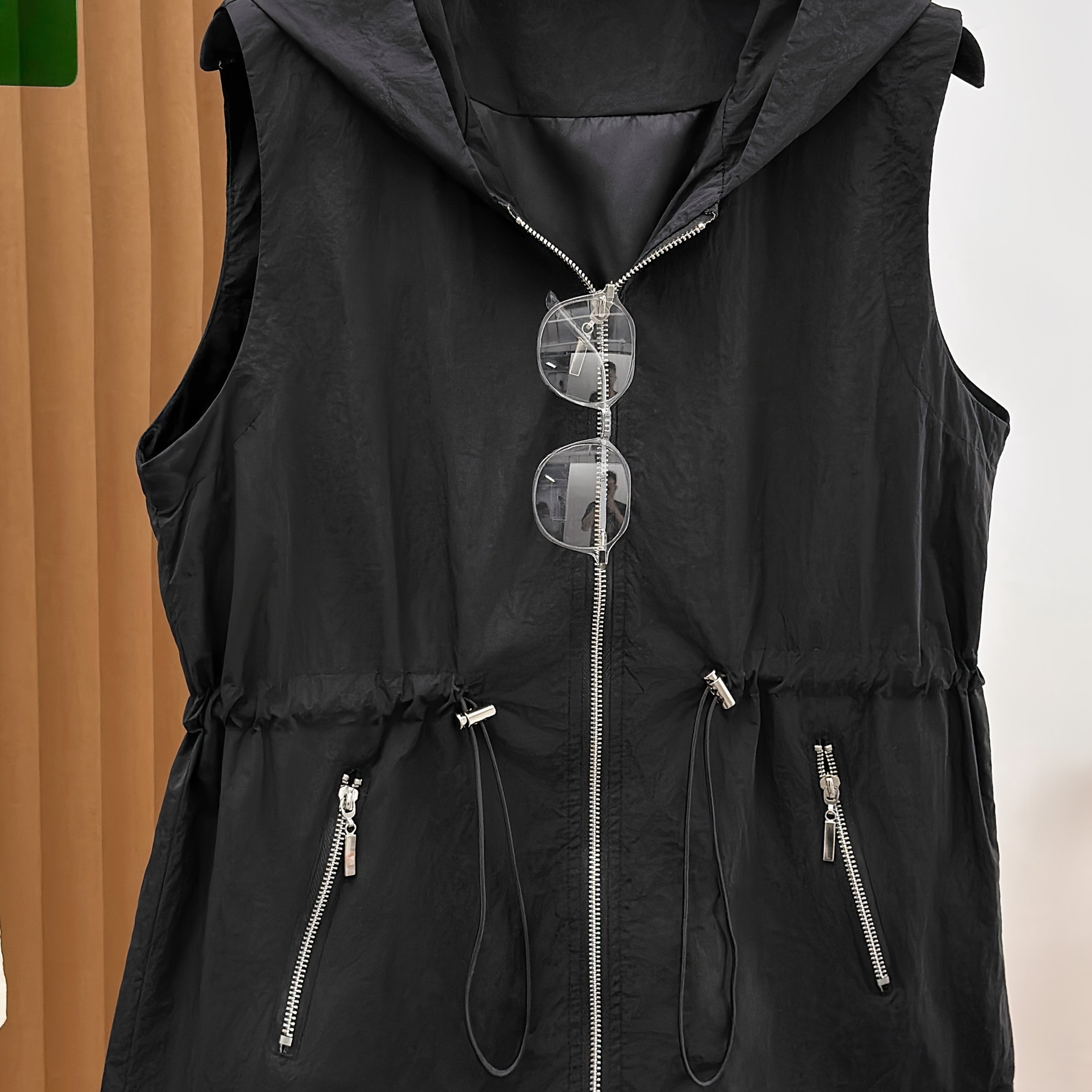 Image of Spring/summer Commuter Fashion Versatile Solid Color Zipper Hooded Waist-cinching Women's Lightweight Sleeveless Vest Jacket